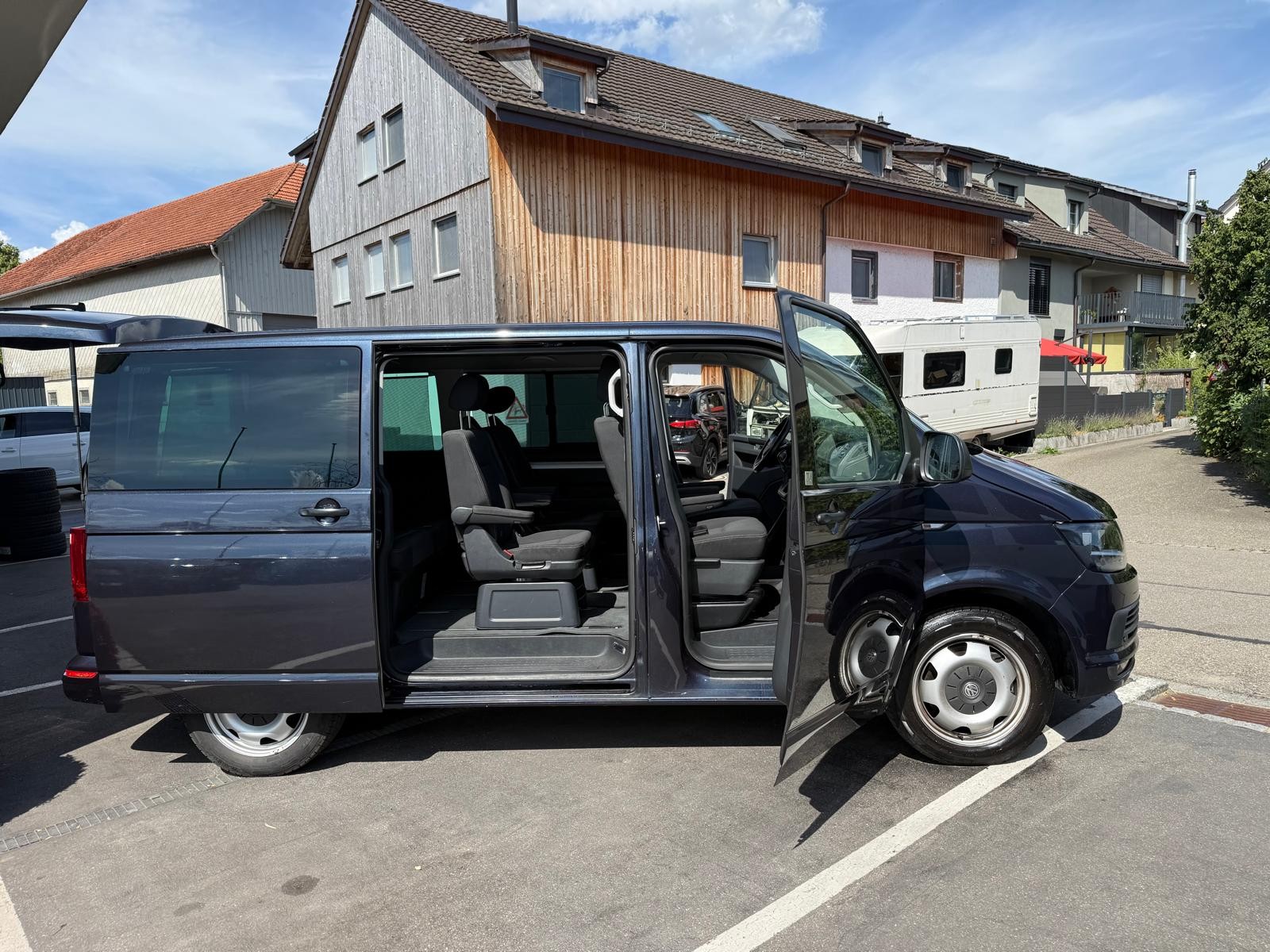 VW T6 Multivan 2.0 TDI Highline 4Motion DSG-image-8