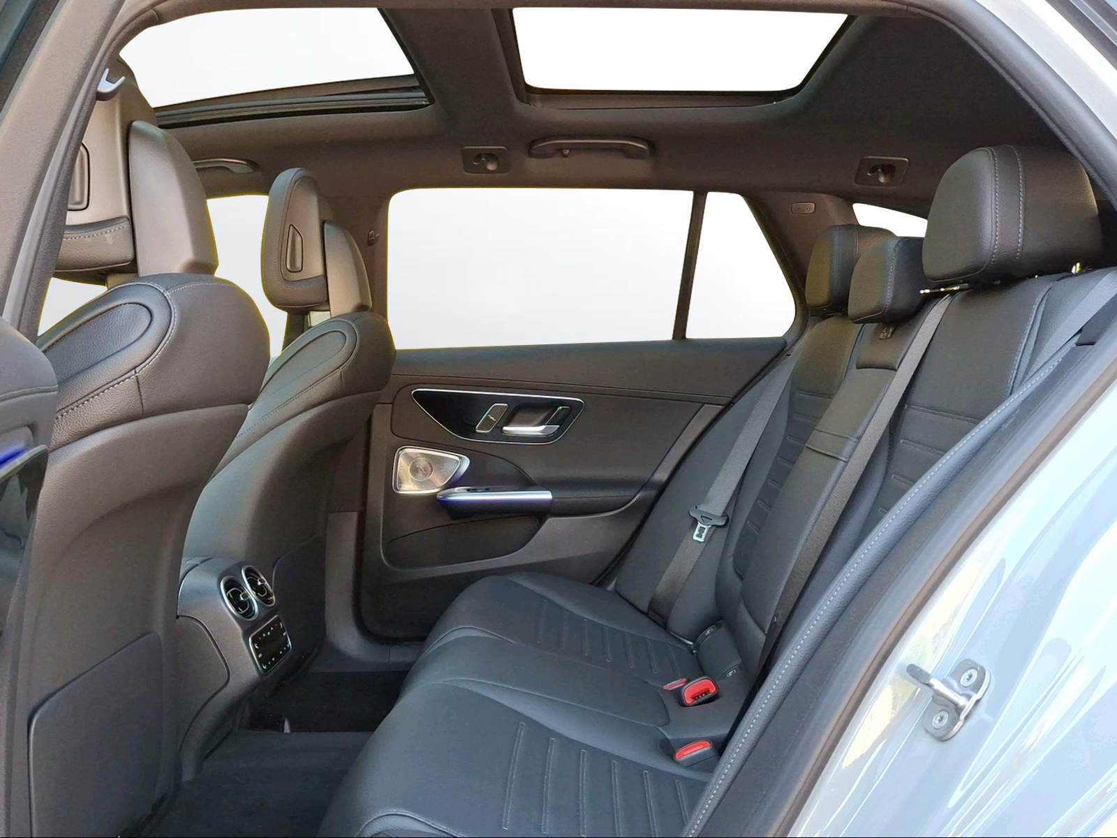MERCEDES-BENZ C 300 T 4 Matic-image-11