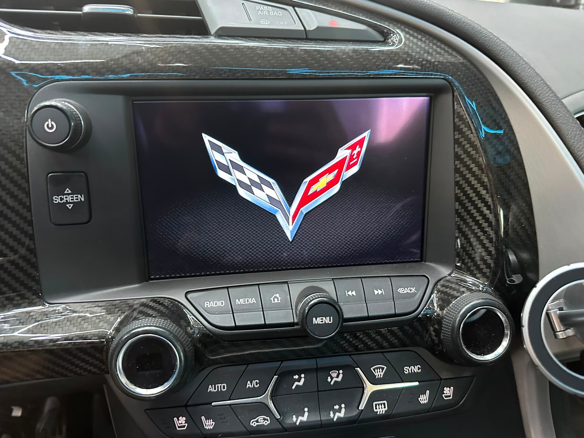 CHEVROLET Z06-image-8