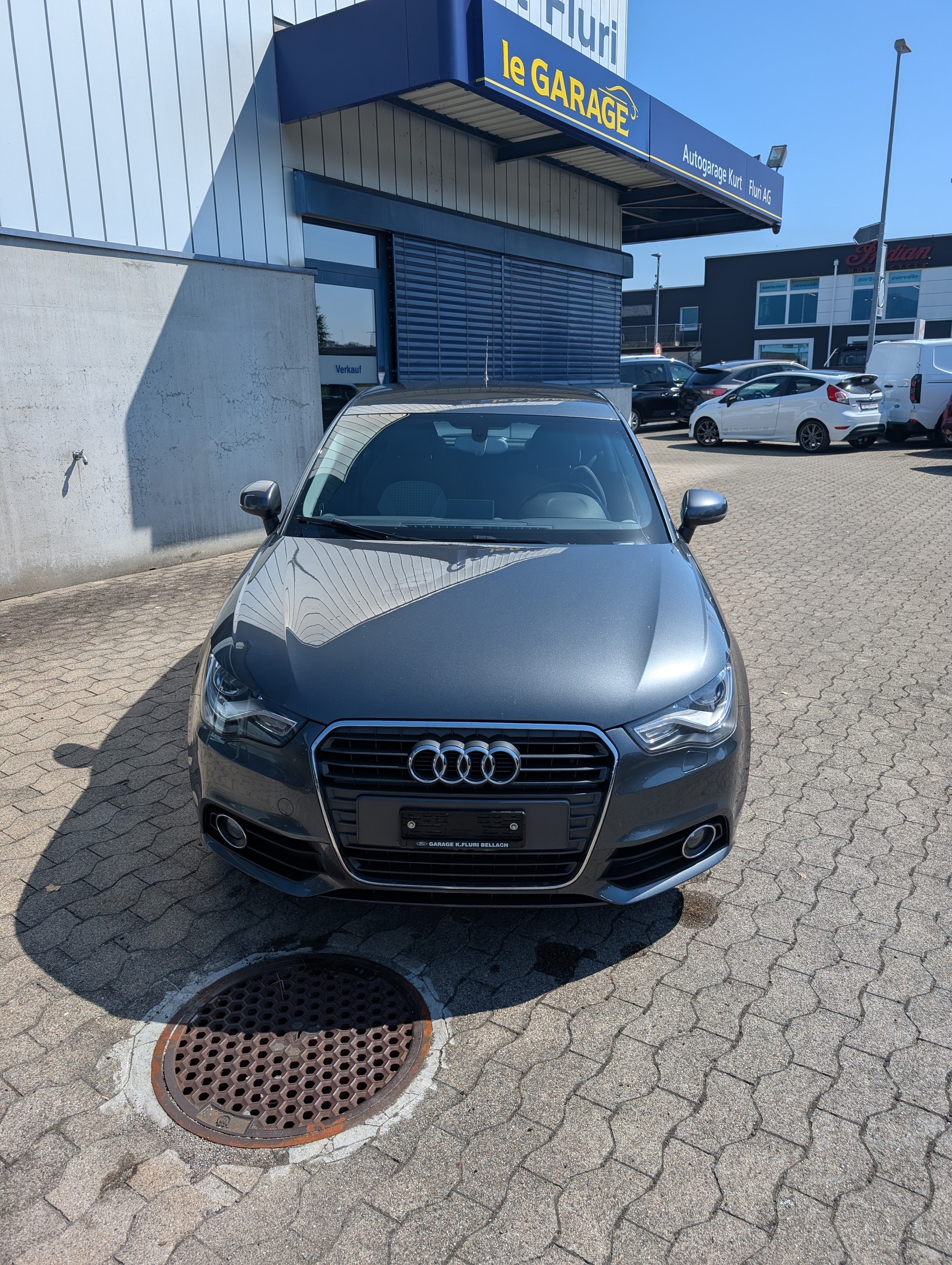 AUDI A1 1.4 TFSI Ambition-image-1