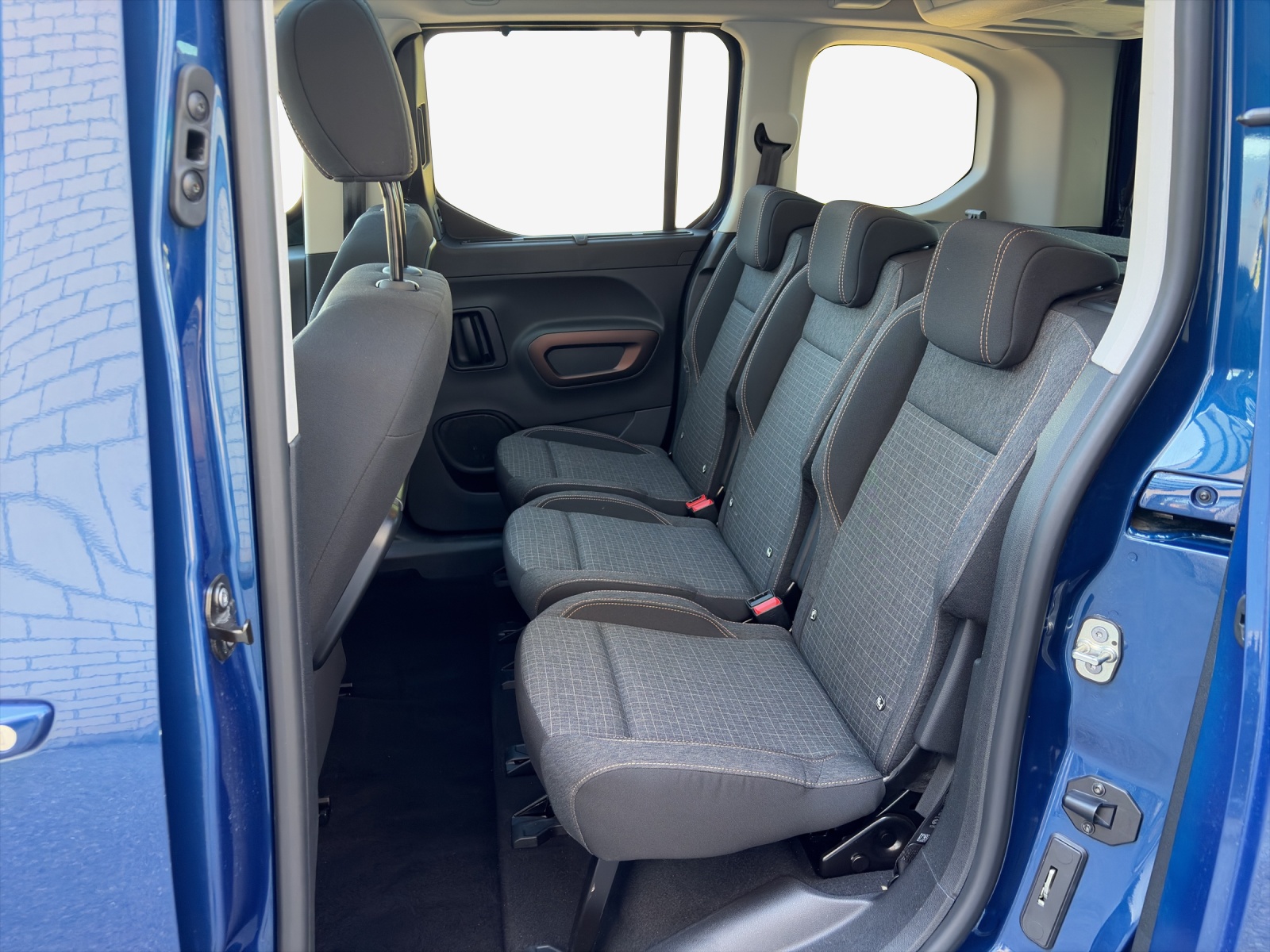 PEUGEOT Rifter Elektro 136 GT-image-12
