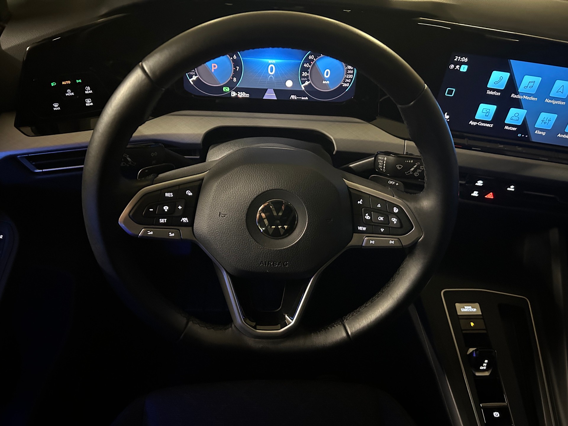 VW Golf 1.0 eTSI mHEV ACTLife DSG -CH Fahrzeug-Apple Car Play-Keyless-Rückfahrkamera-Adaptiver Tempomat-Sitzheizung--image-10