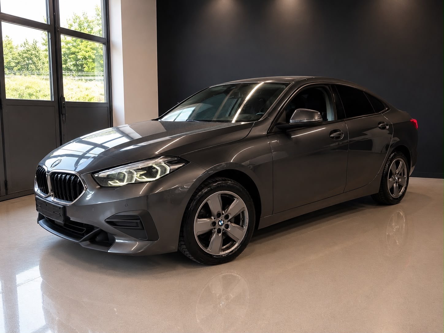 BMW 216 Gran Coupé-image-5