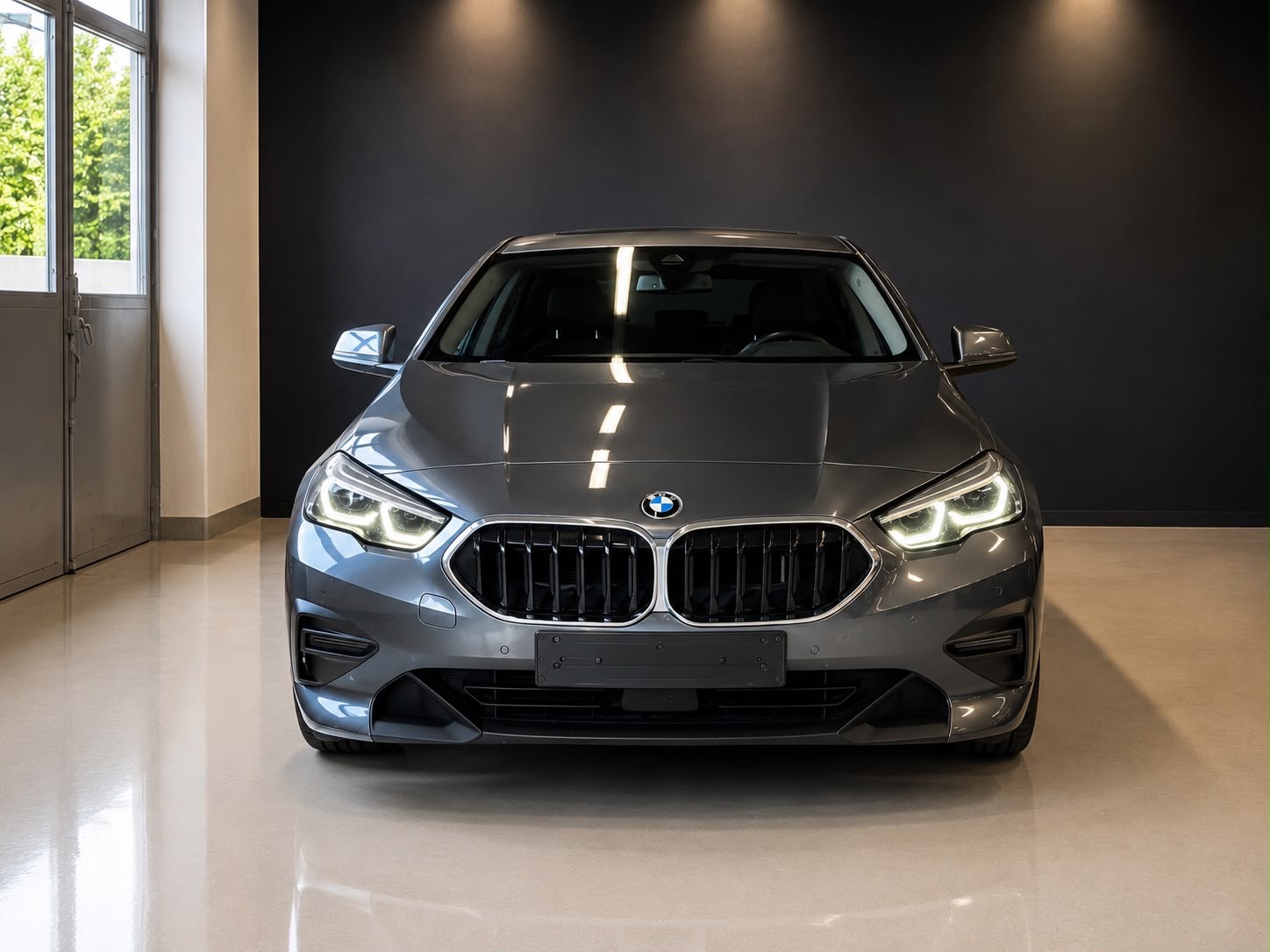 BMW 216 Gran Coupé-image-2