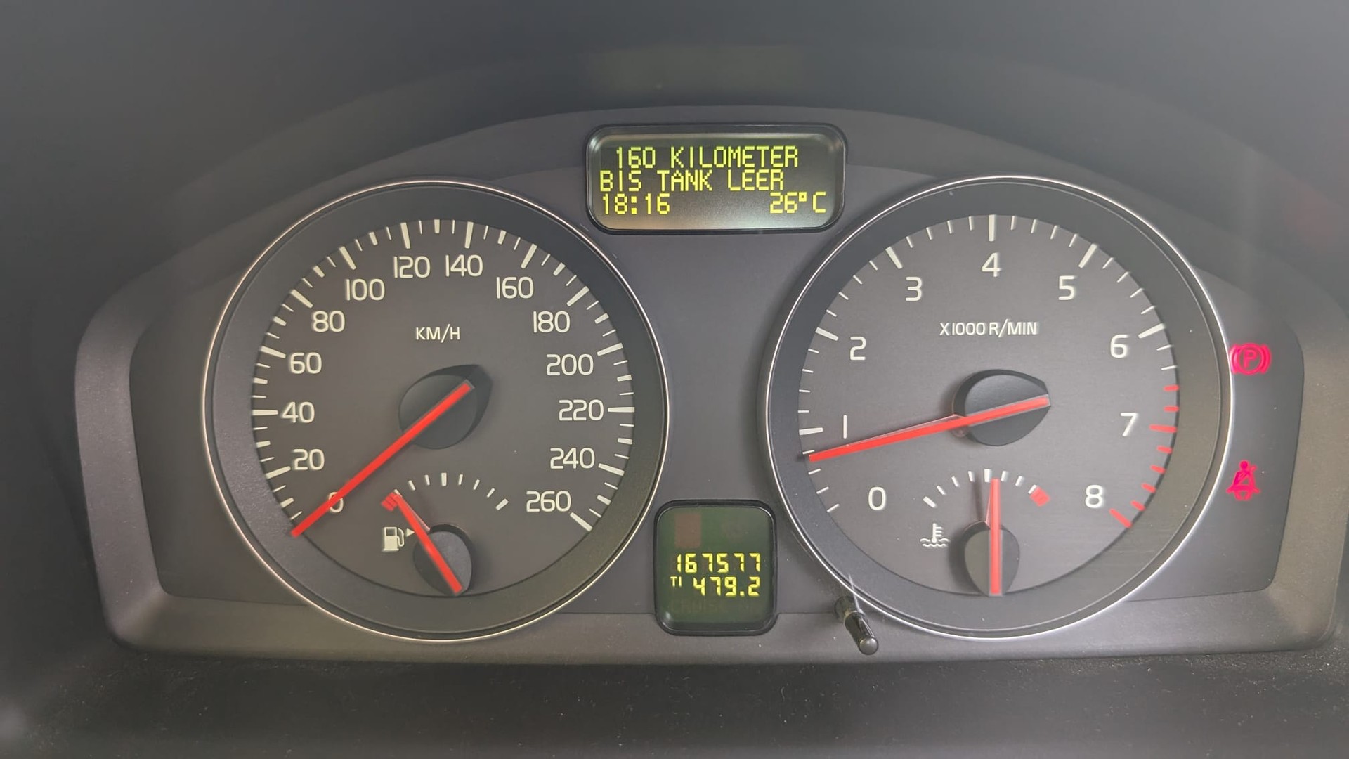 VOLVO 2.4i 20V 170 Summum-image-8
