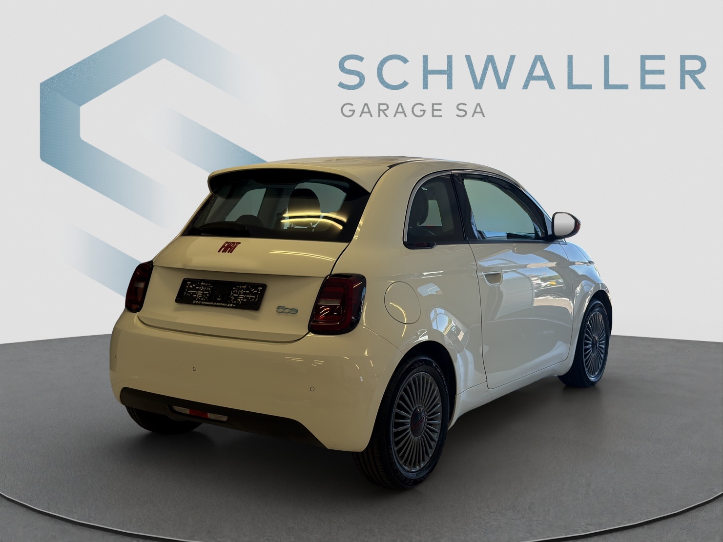 FIAT 500e Red-image-3