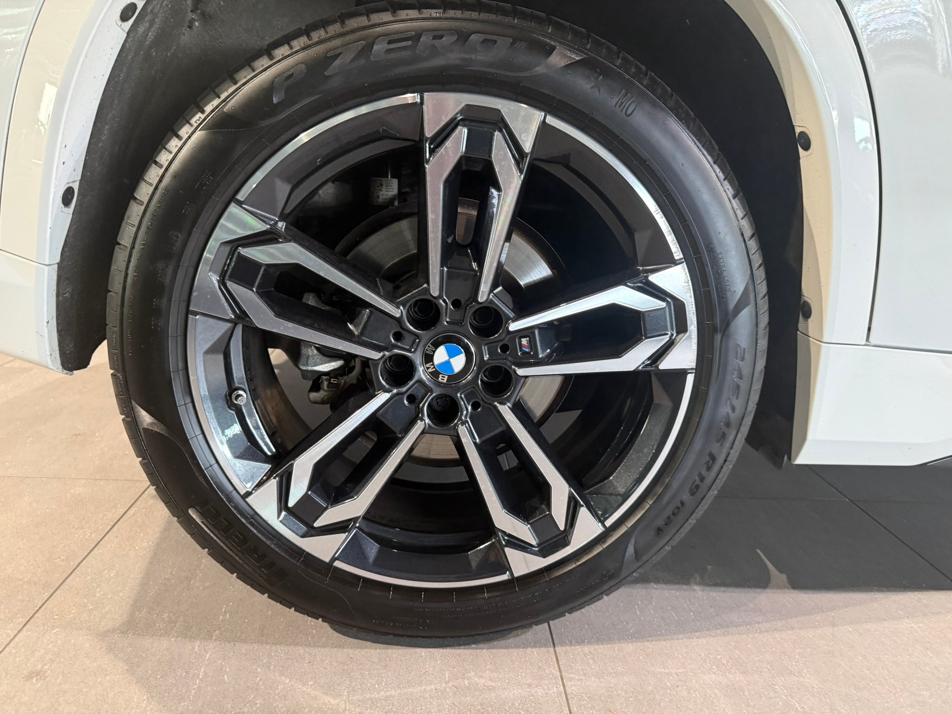 BMW X1 xDrive 23d 48V M Sport-image-8