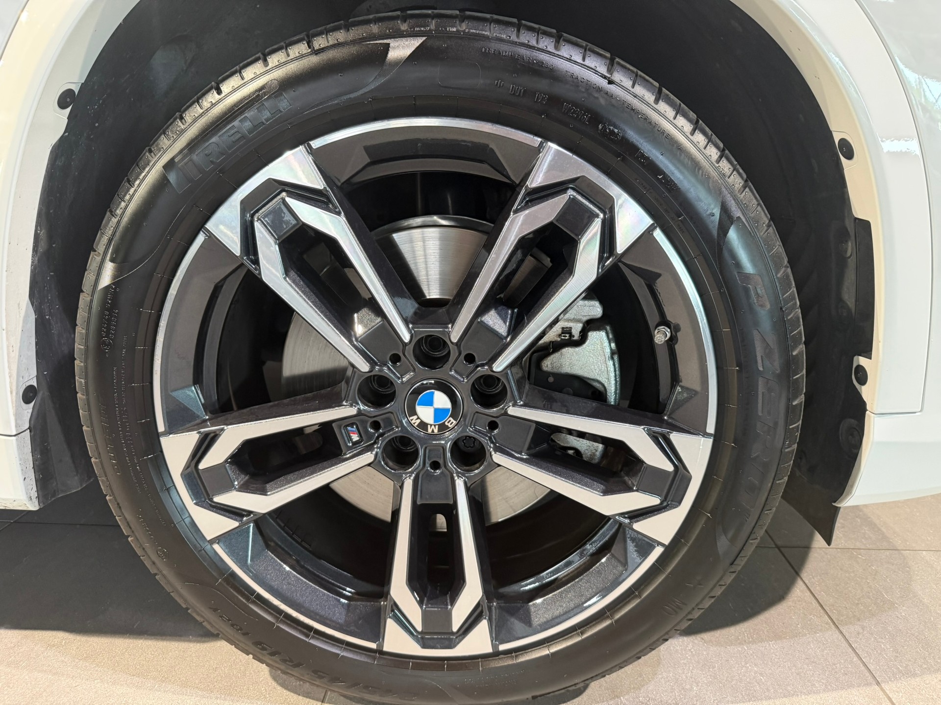 BMW X1 xDrive 23d 48V M Sport-image-7