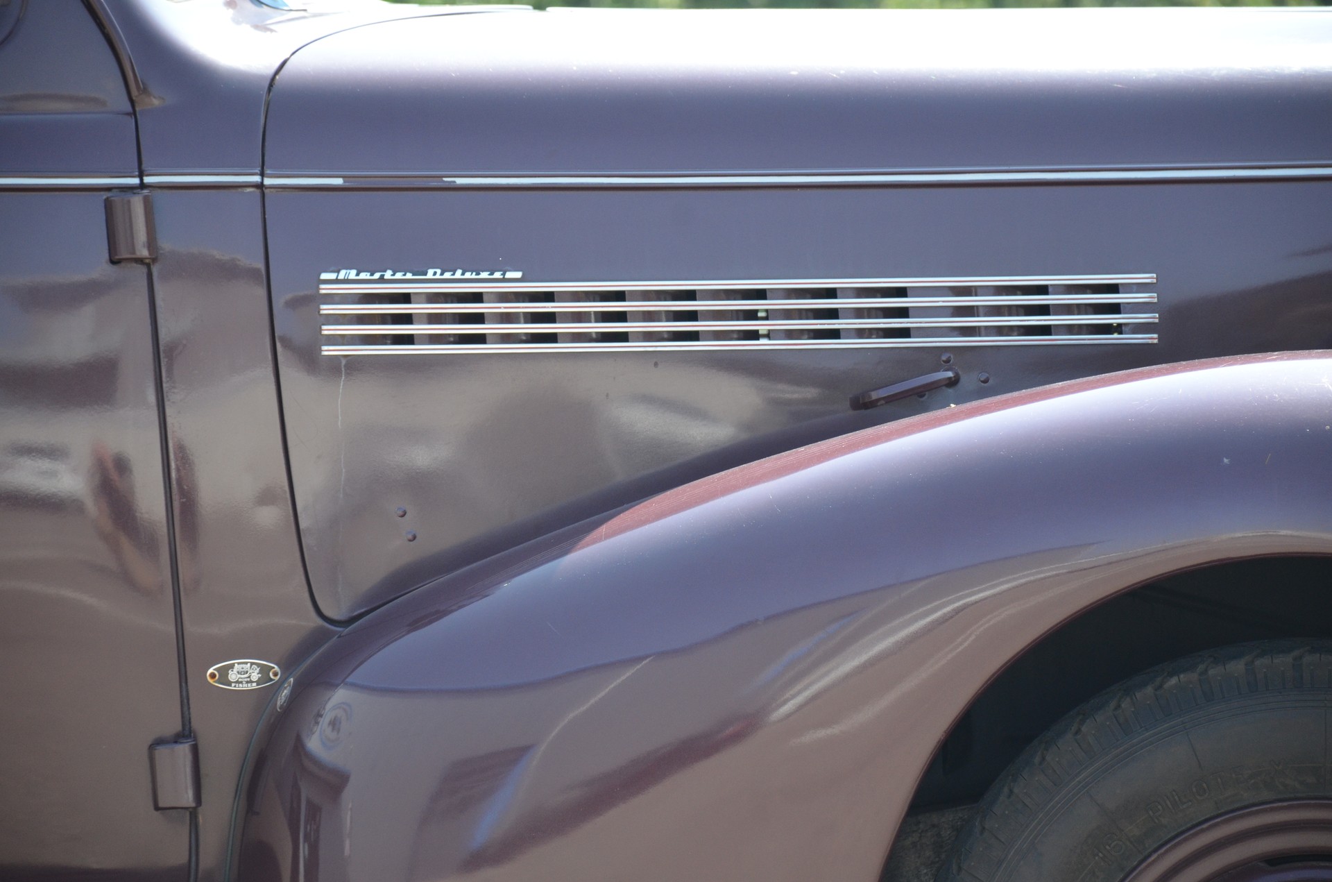 CHEVROLET Master Deluxe Sedan-image-13