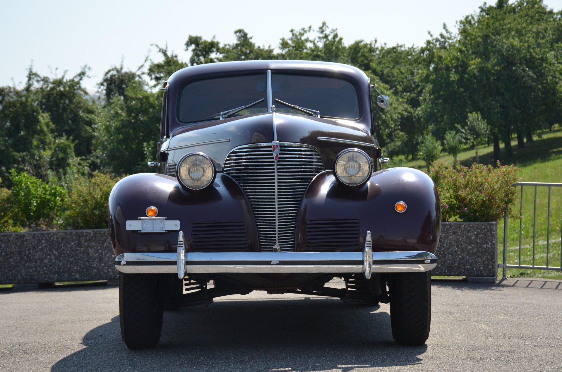 CHEVROLET Master Deluxe Sedan-showroom-element-2