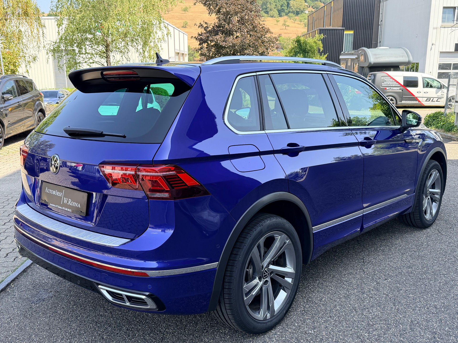 VW Tiguan 2.0TSI R-Line 4Motion DSG-showroom-element-2