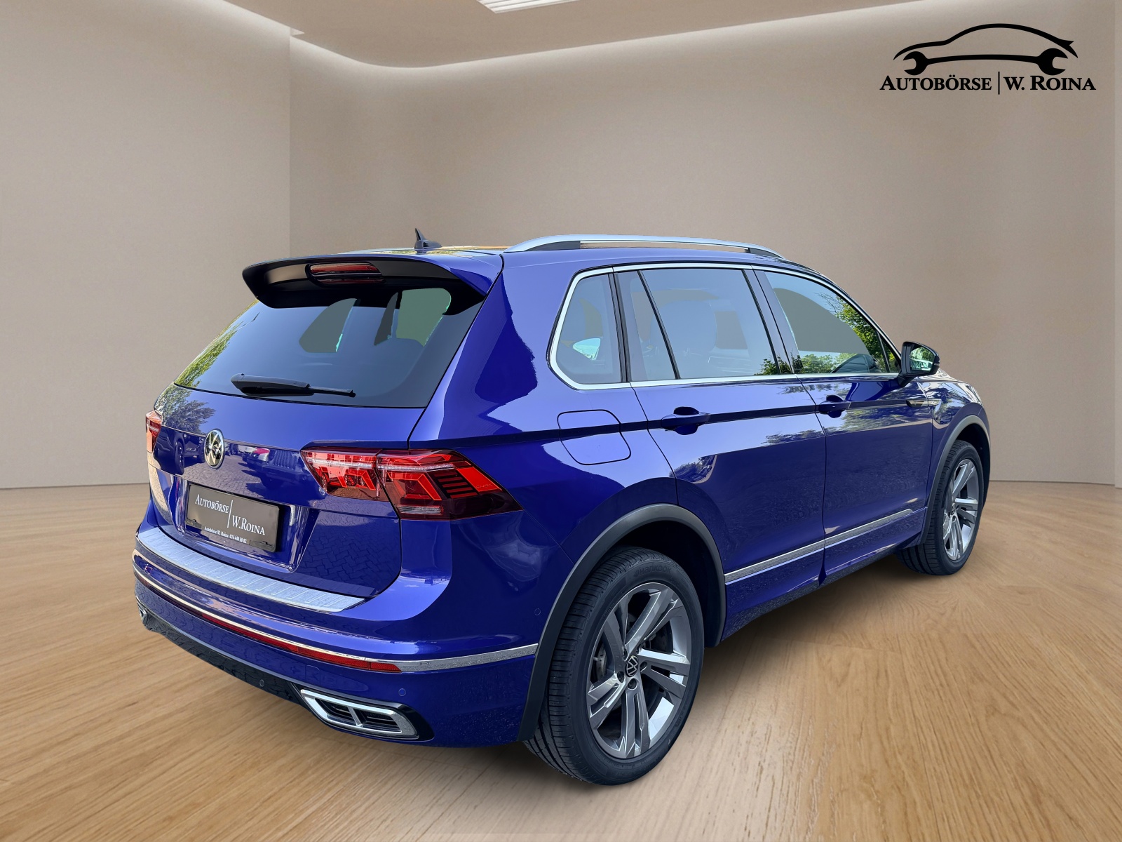 VW Tiguan 2.0TSI R-Line 4Motion DSG-showroom-element-2