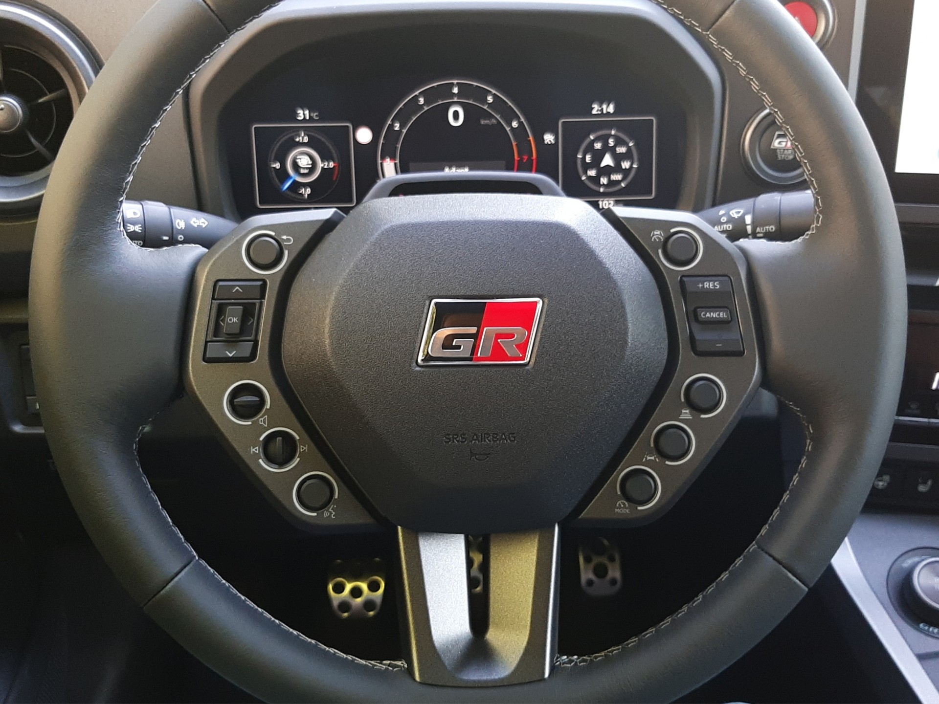 TOYOTA GR Yaris 1.6 Turbo Sport 4x4-image-10