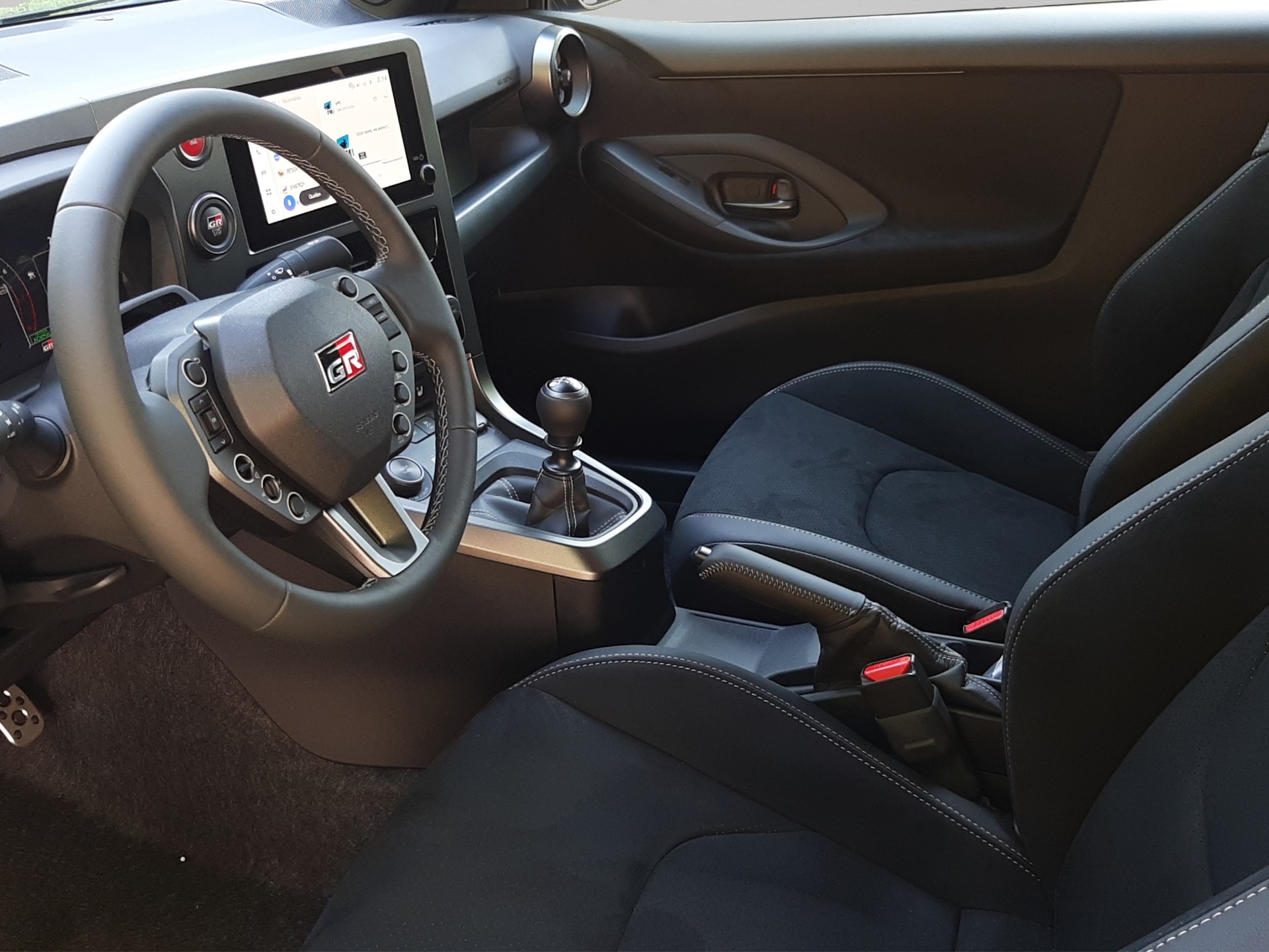 TOYOTA GR Yaris 1.6 Turbo Sport 4x4-image-8