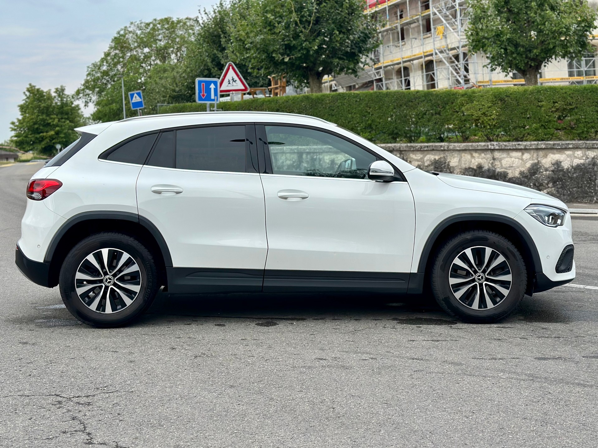 MERCEDES-BENZ GLA 200 Style 7G-DCT-image-6