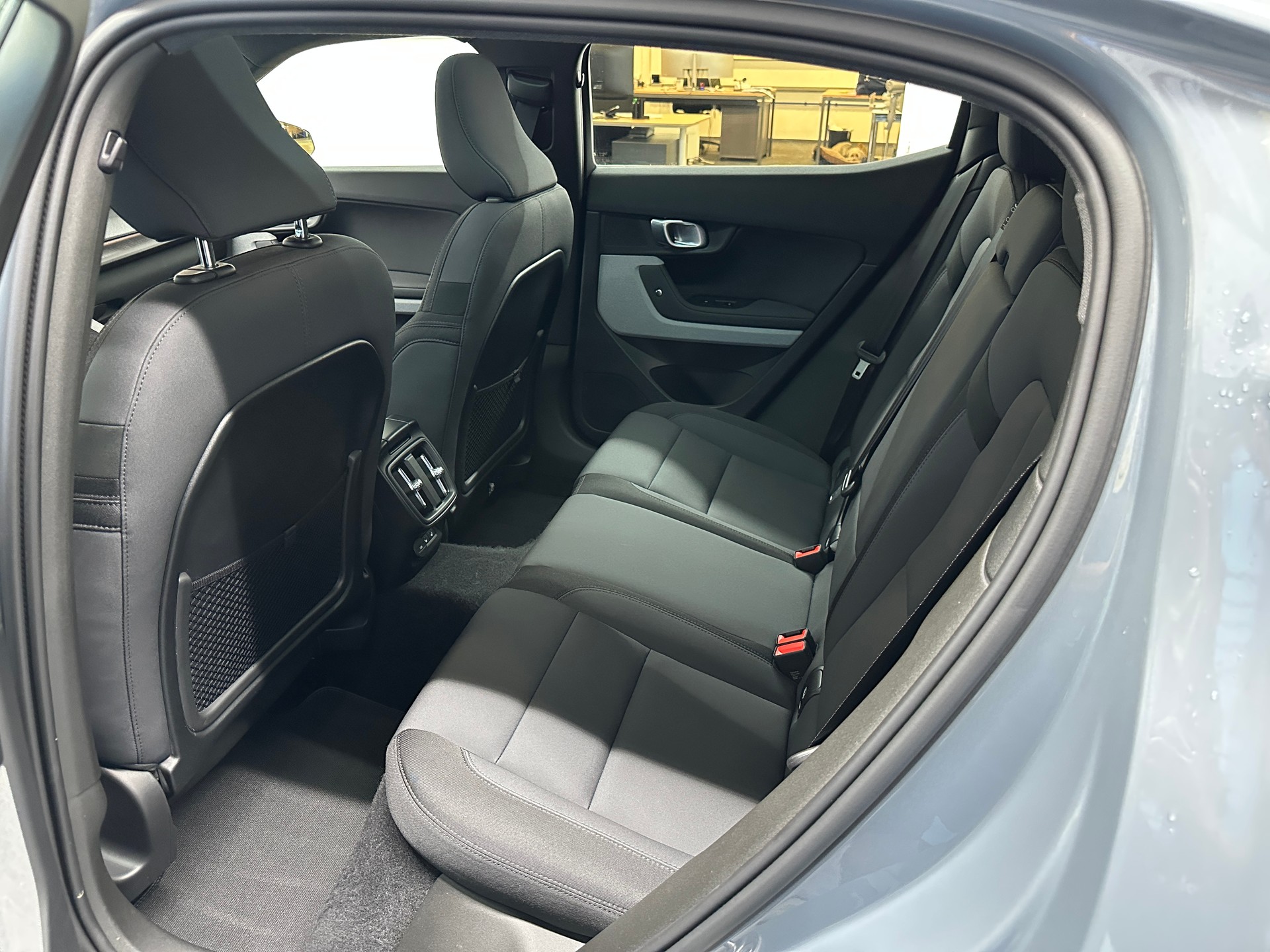 POLESTAR Polestar 2 Long Range Dual 78 kWh MY23-image-8