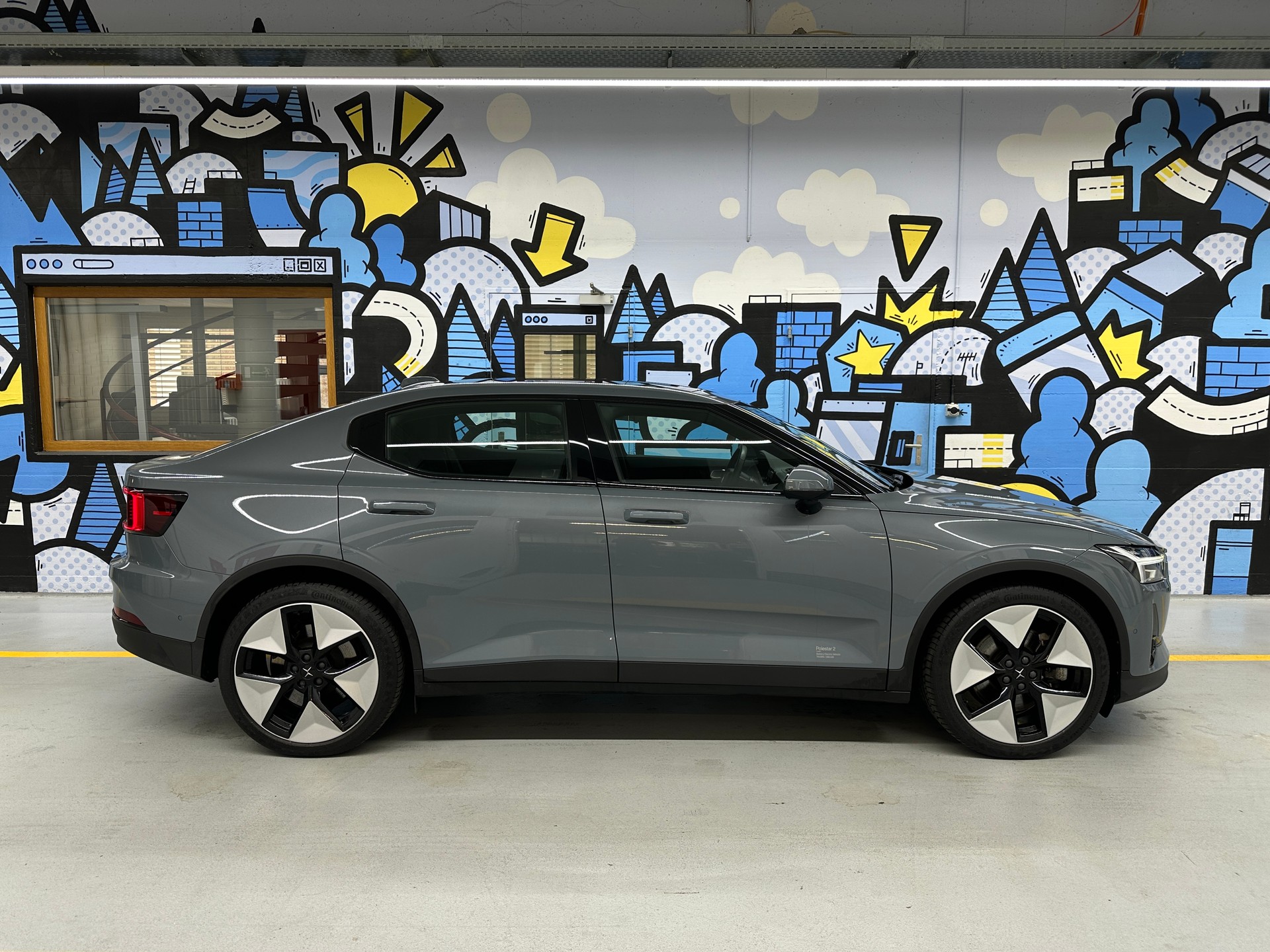 POLESTAR Polestar 2 Long Range Dual 78 kWh MY23-showroom-element-2