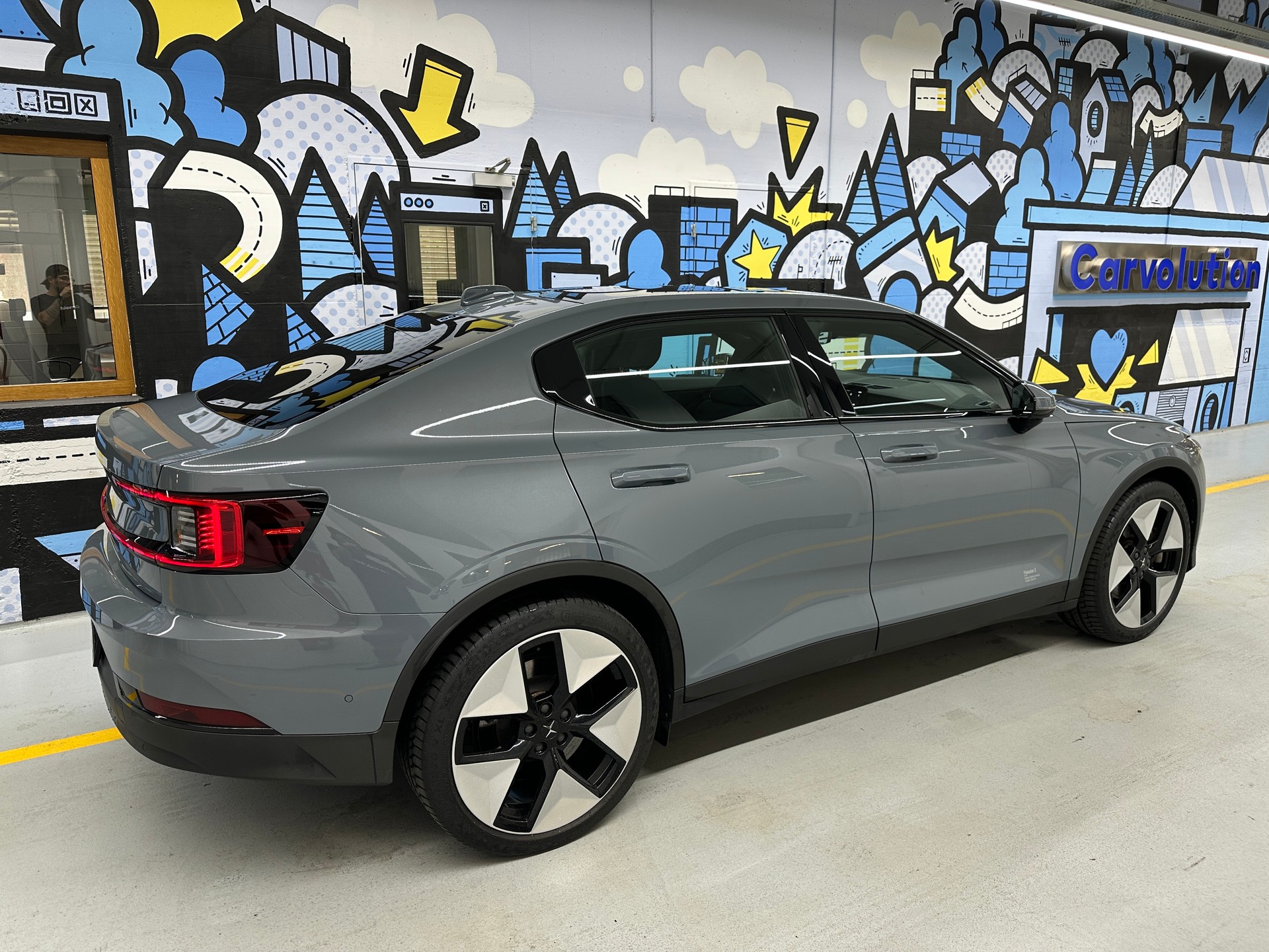 POLESTAR Polestar 2 Long Range Dual 78 kWh MY23-showroom-element-3