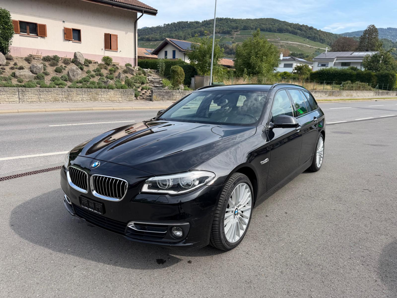 BMW 525d Touring xDrive Luxury Line Steptronic