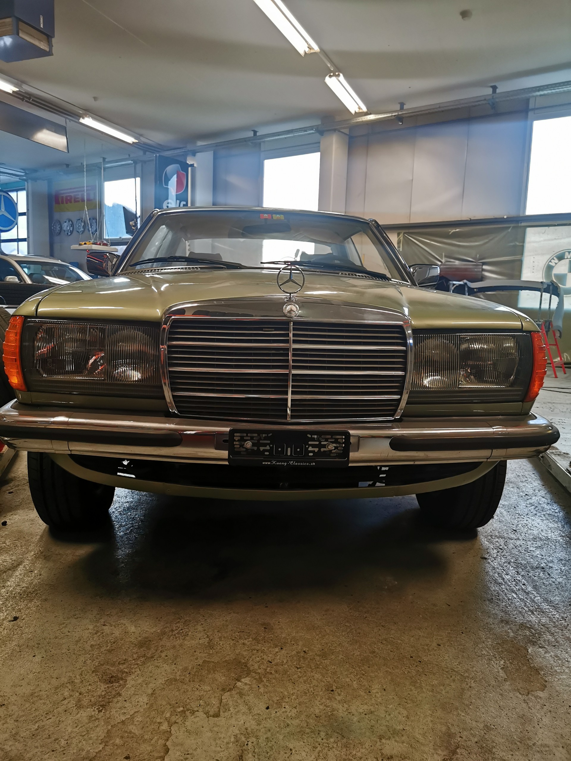 MERCEDES-BENZ 280 CE