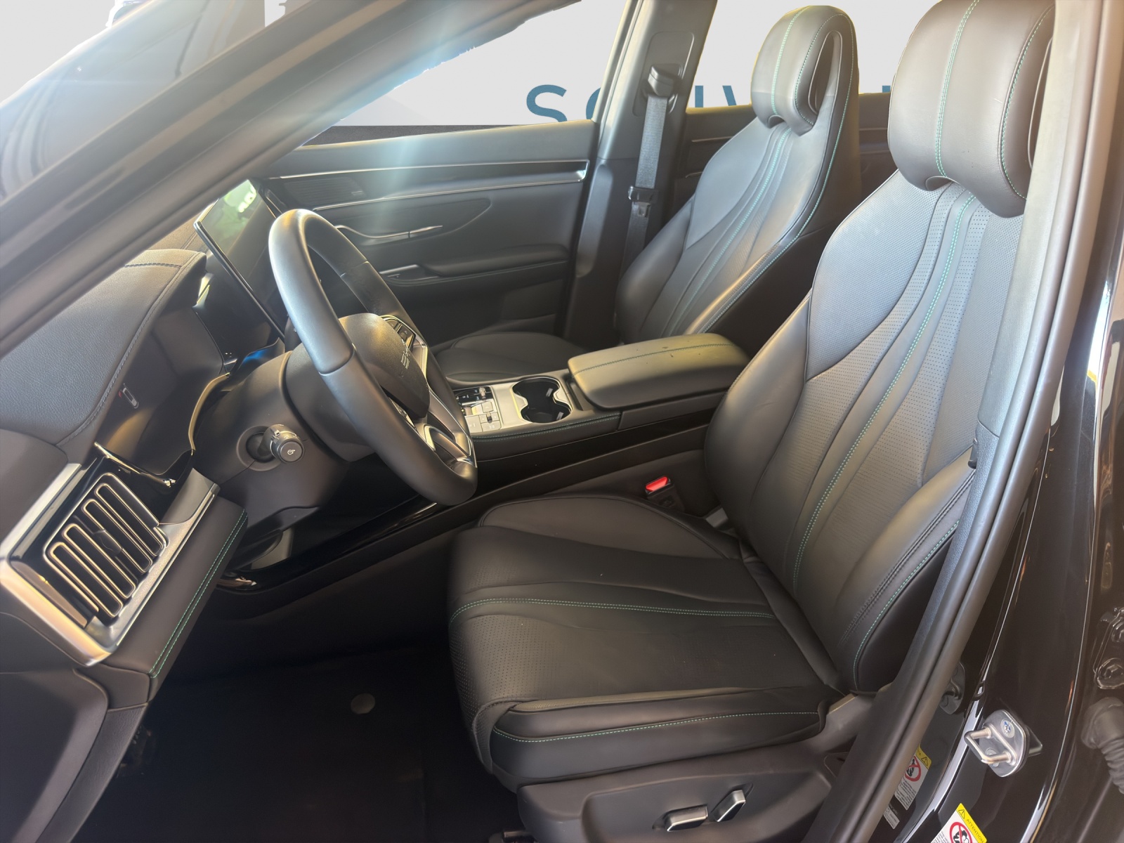 BYD Seal U DM-i Design AWD-image-8