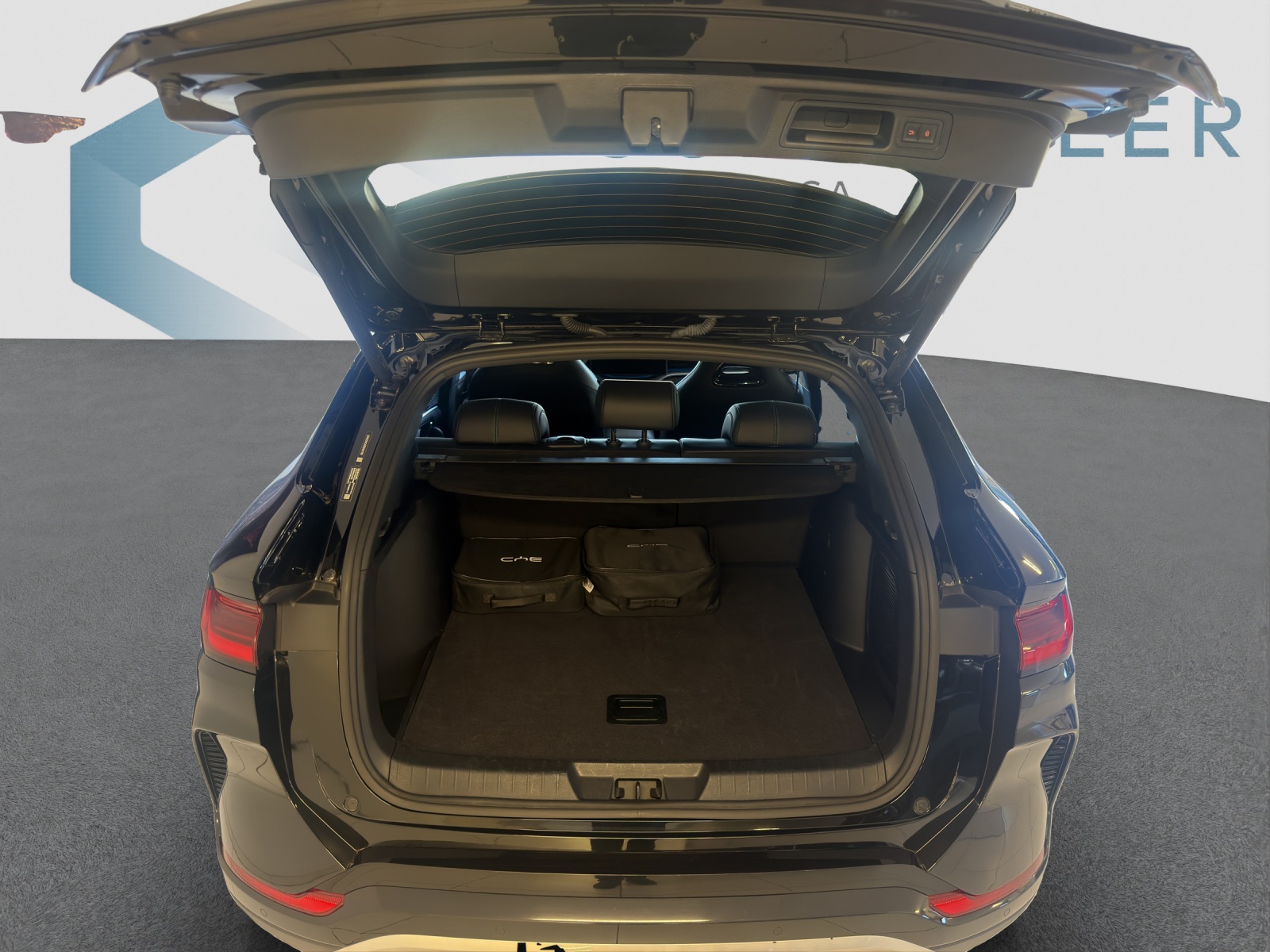 BYD Seal U DM-i Design AWD-image-6
