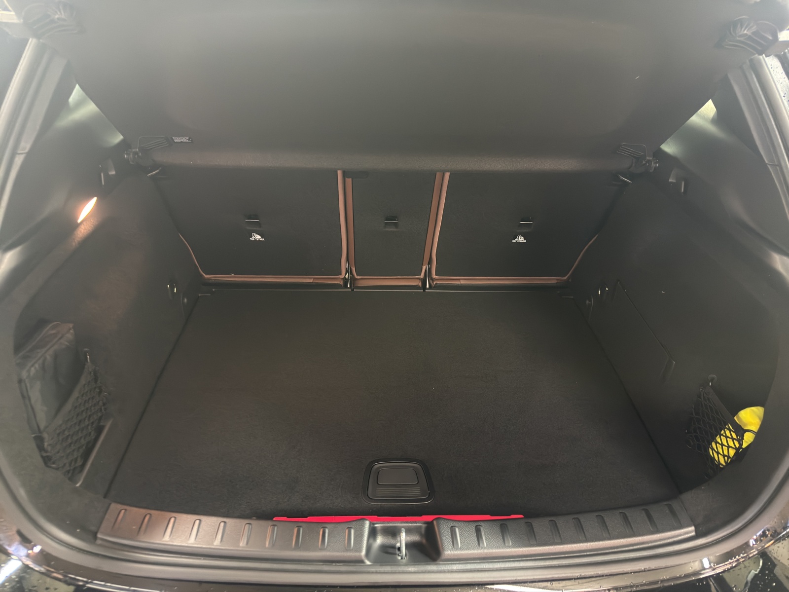 MERCEDES-BENZ GLA 250 e EQ Star 8G-DCT-image-8