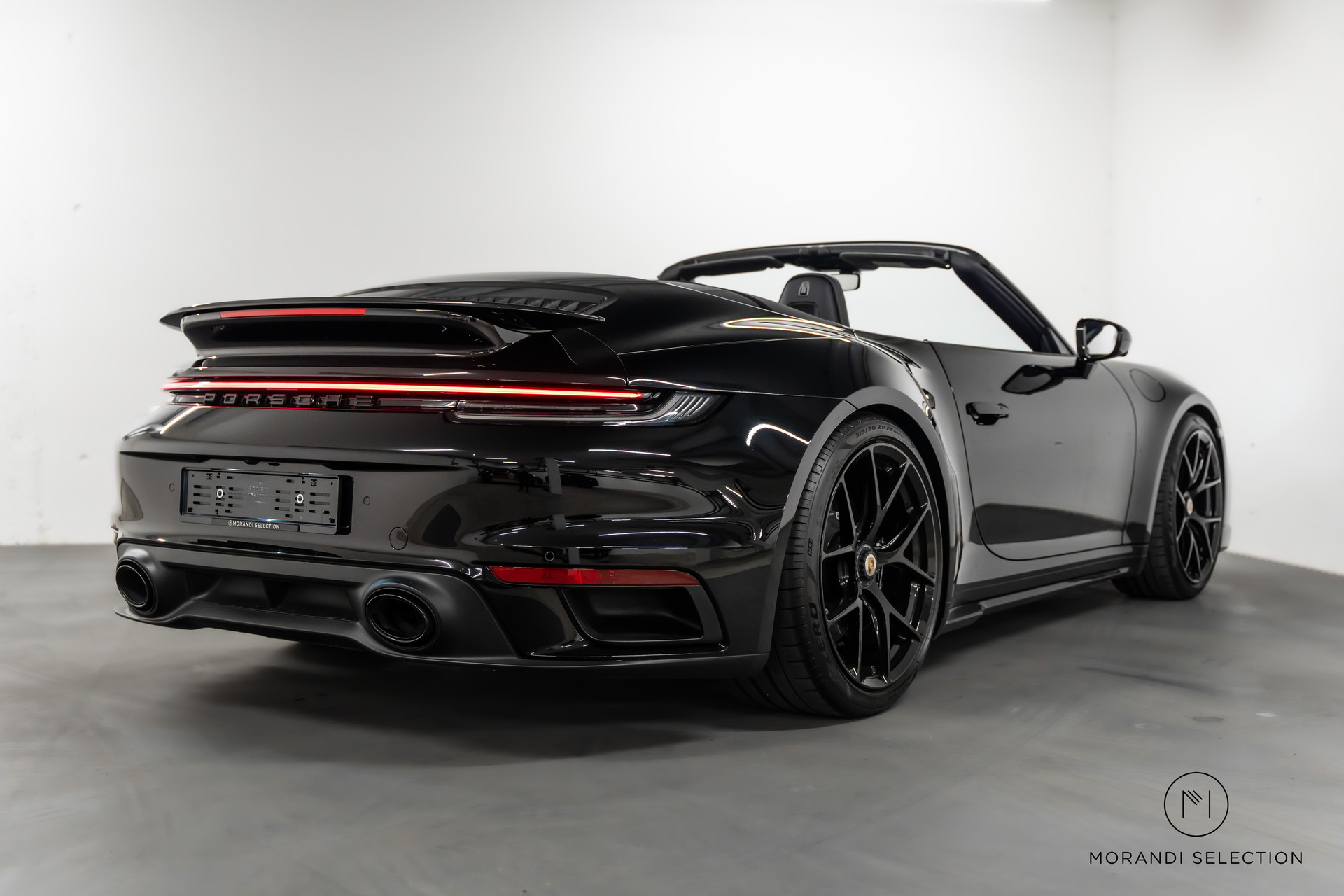 PORSCHE 911 Cabriolet 3.7 Turbo S PDK-showroom-element-3
