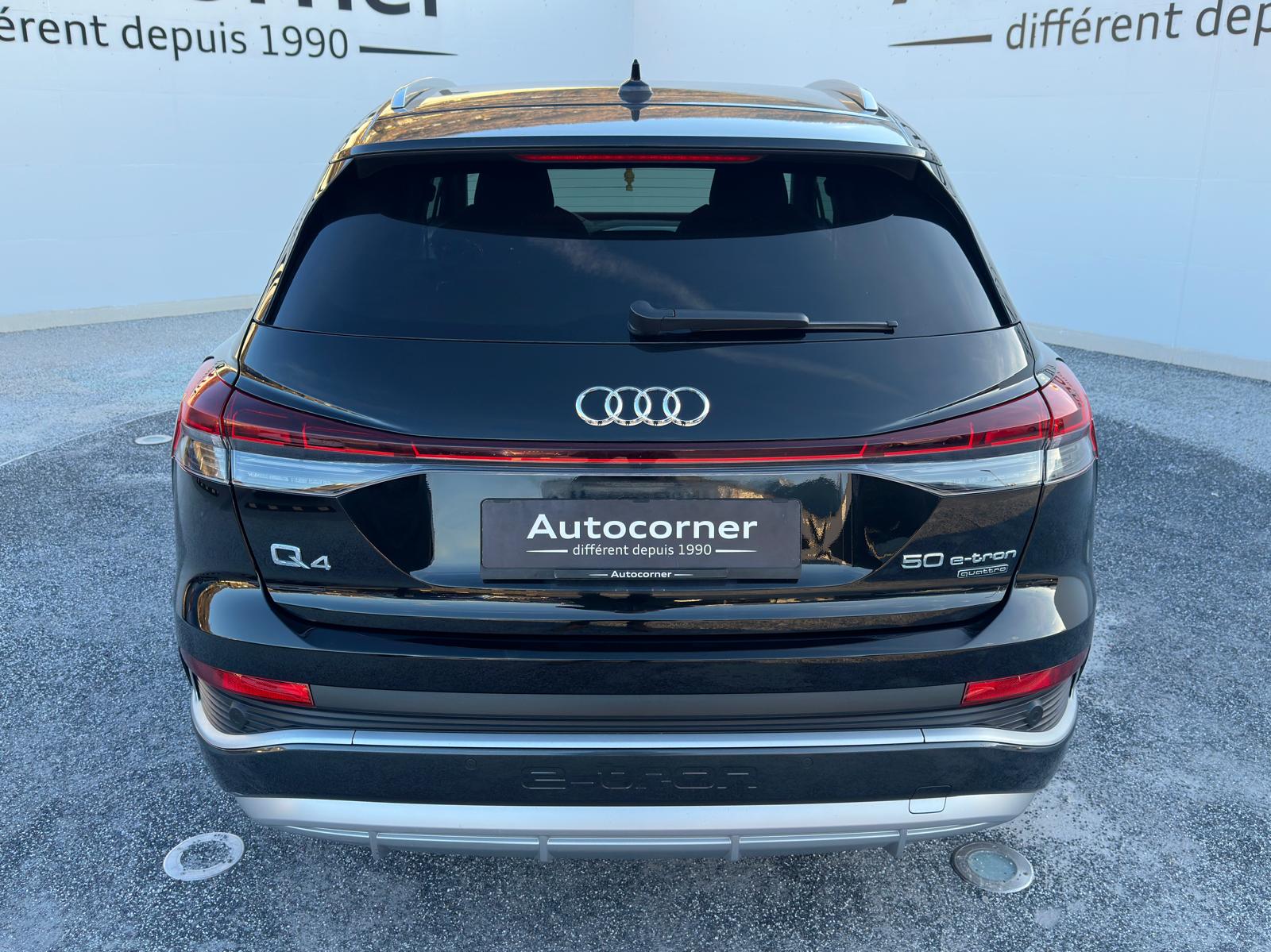AUDI Q4 e-tron 50 quattro-showroom-element-2