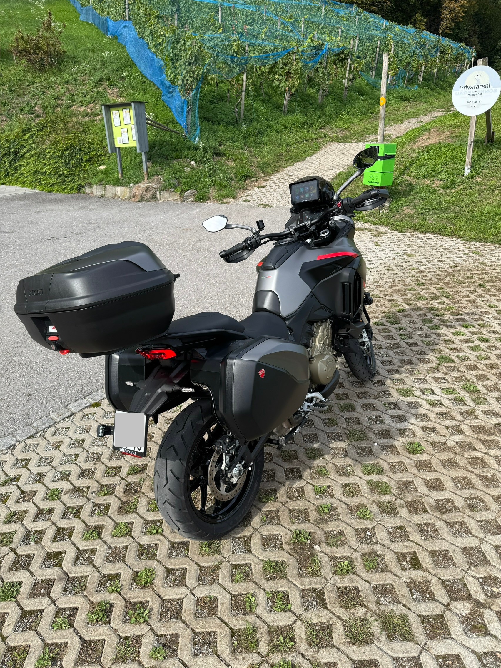 DUCATI Multistrada V4 S Grand Tour-image-2