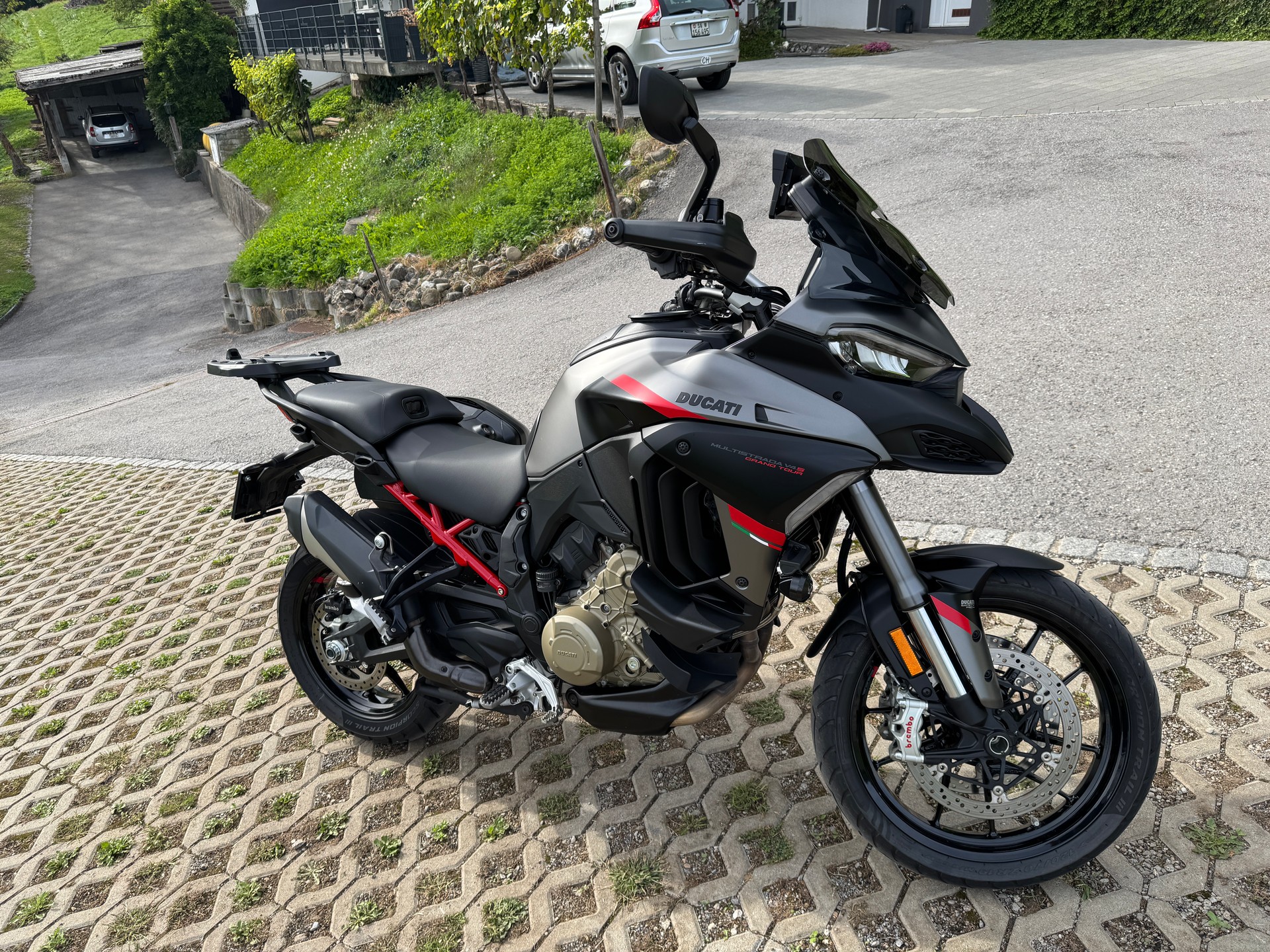 DUCATI Multistrada V4 S Grand Tour-image-1