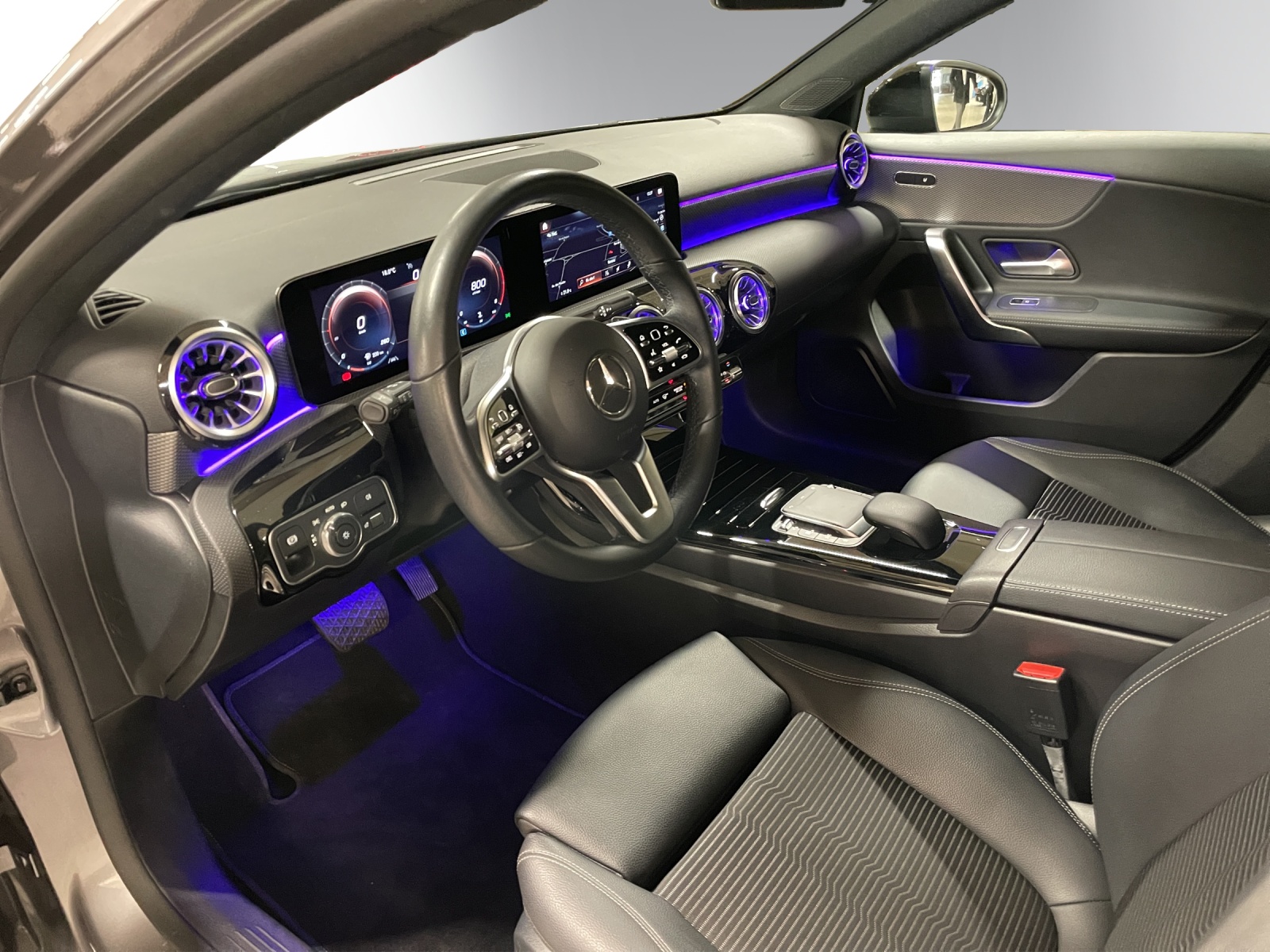 MERCEDES-BENZ A 180 Night Star-image-8