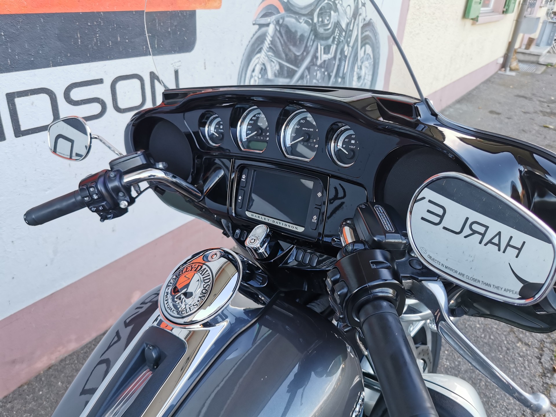 HARLEY-DAVIDSON FLHTK Electra Glide Ultra Limited-image-4