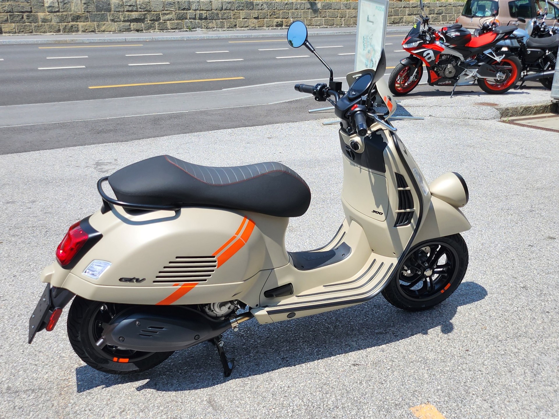 PIAGGIO Vespa GTV 300-image-6