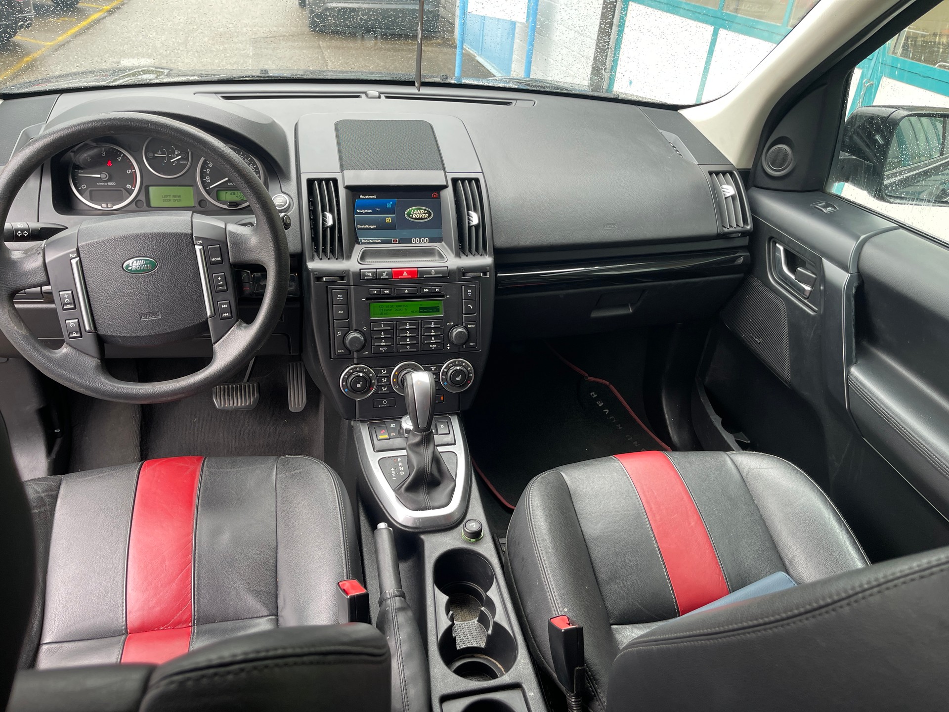 LAND ROVER Freelander 2.2 TD4 E Automatic-image-8