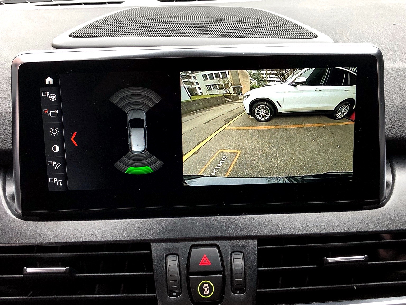 BMW 220d xDrive ActiveTourer M Sport Steptronic-image-7