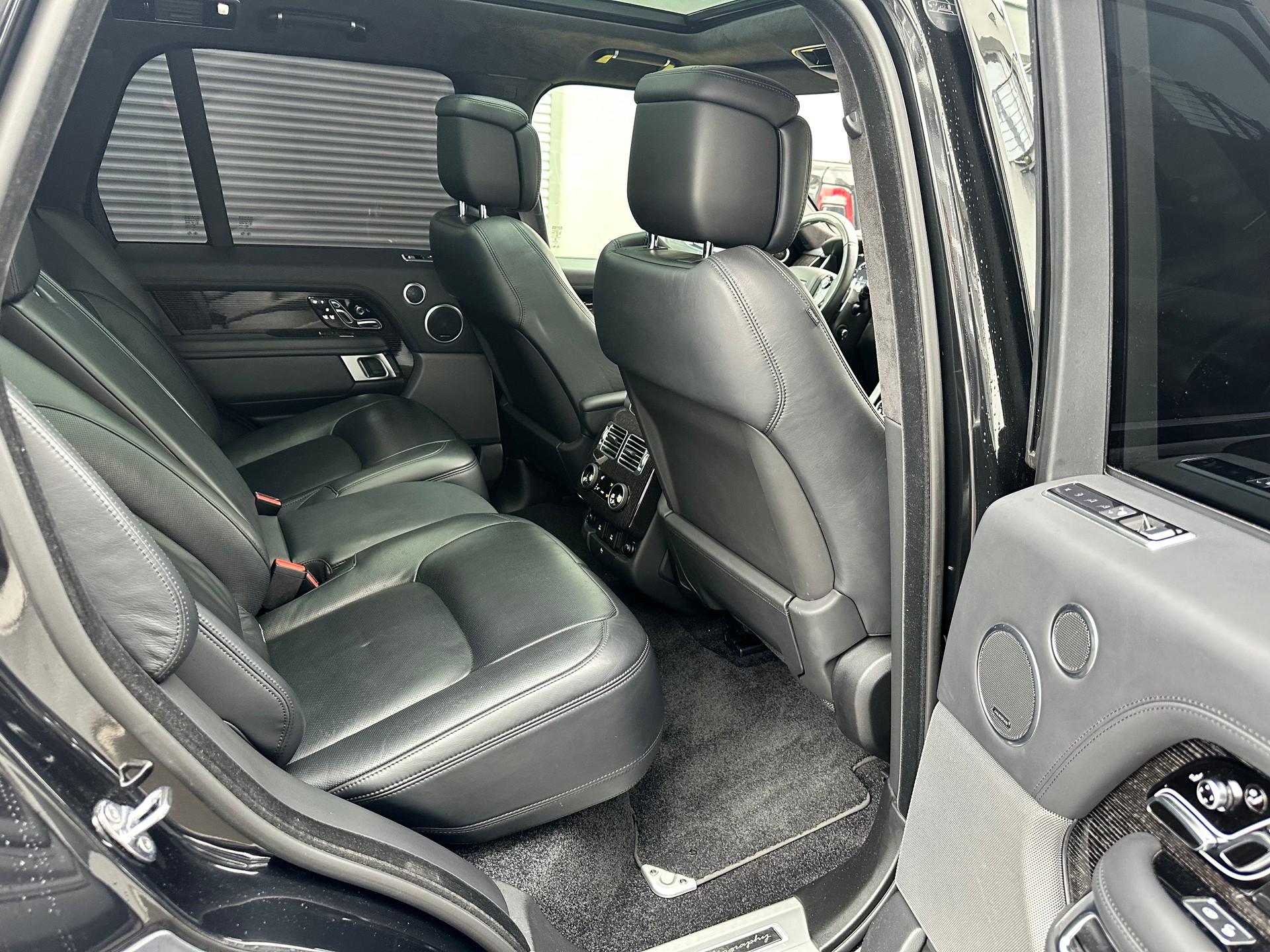 LAND ROVER Range Rover 5.0 V8 S/C AB Automatic-image-10