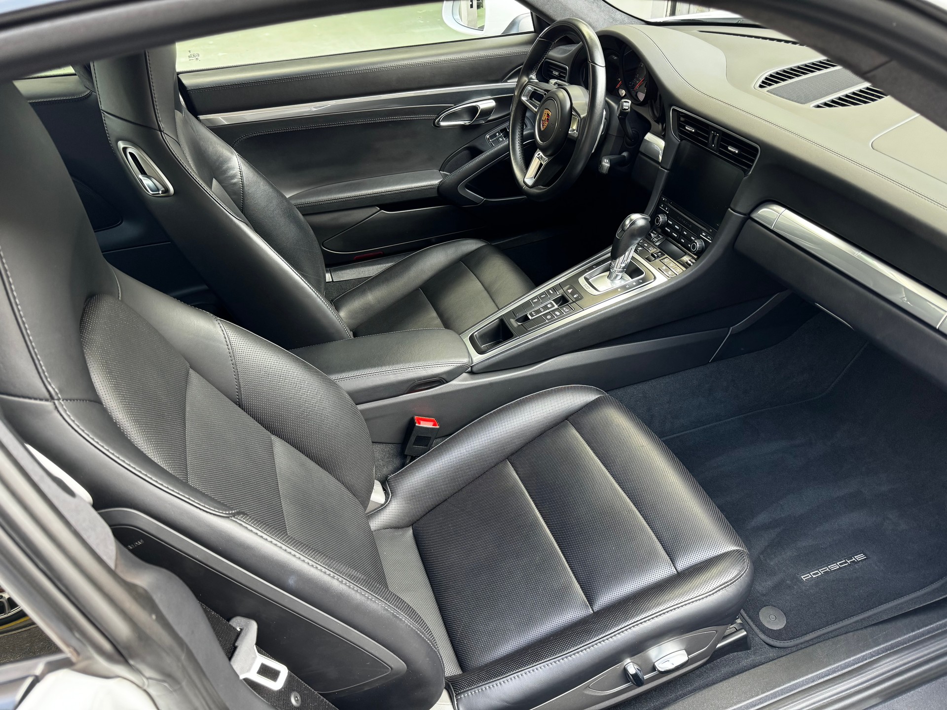 PORSCHE 911 Carrera 4S PDK-image-4