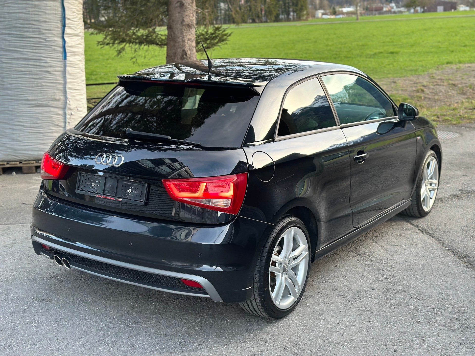 AUDI A1 Sport 1.4 TFSI Ambition S-tronic-image-3