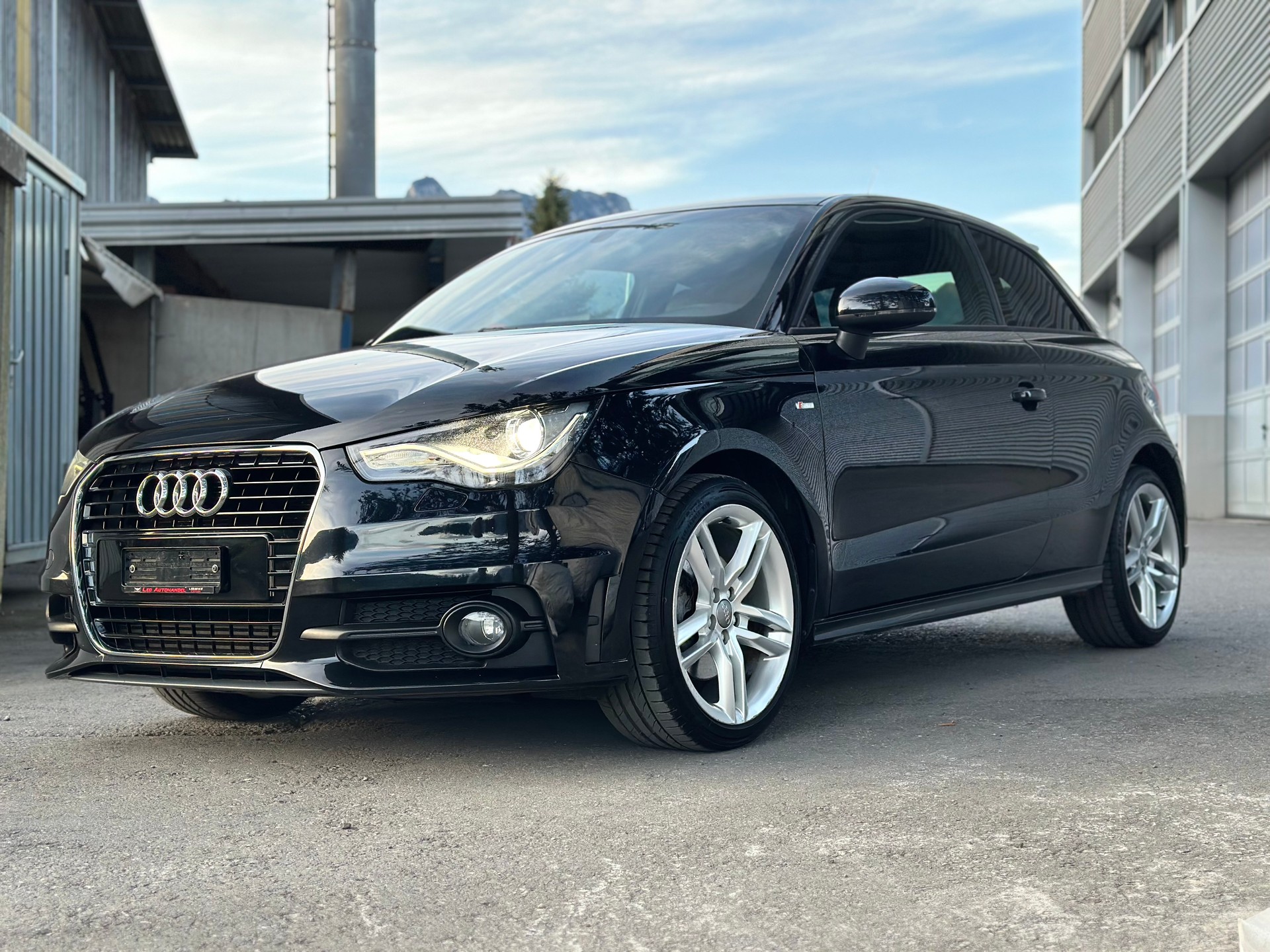 AUDI A1 Sport 1.4 TFSI Ambition S-tronic-image-6