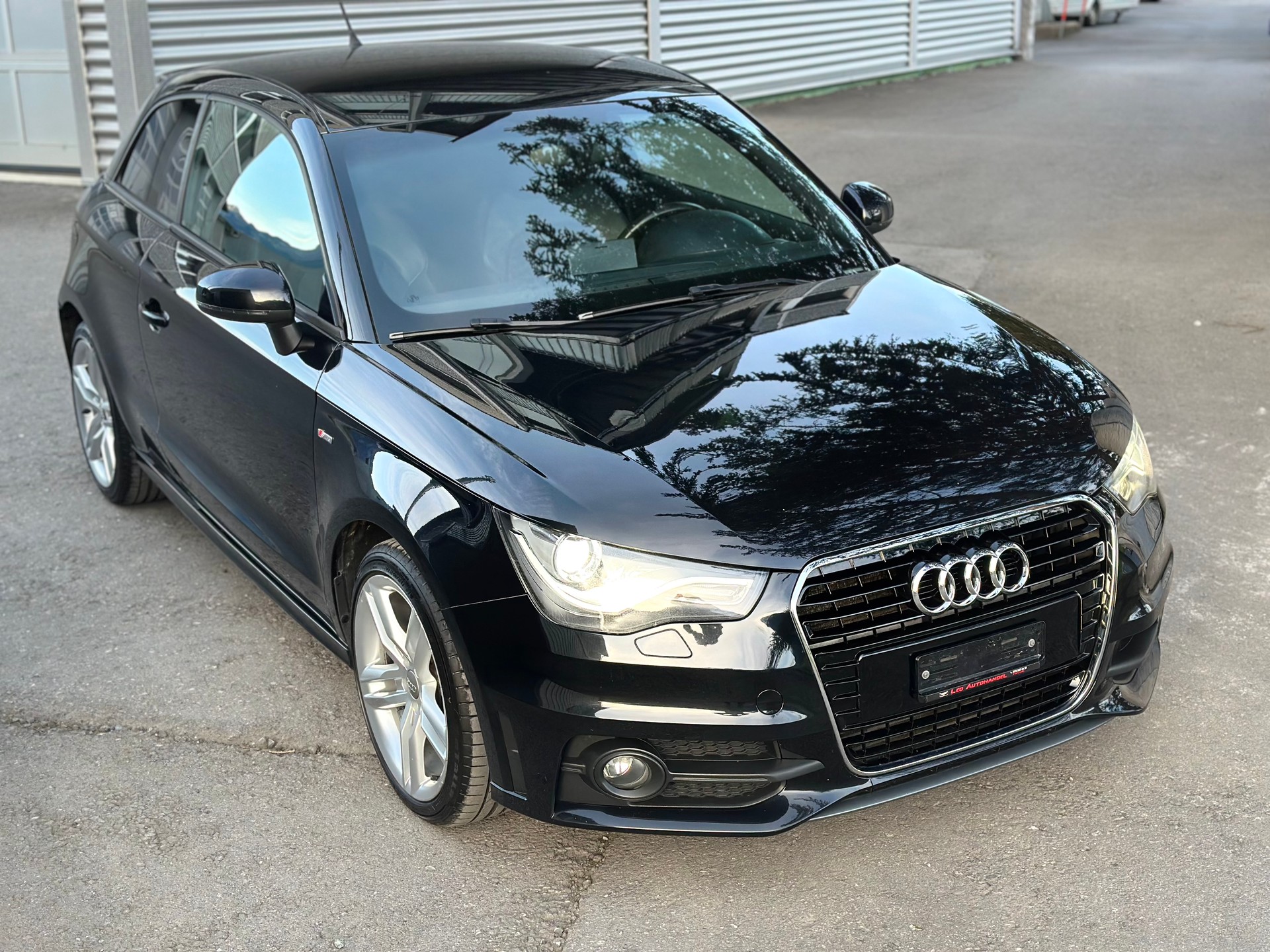 AUDI A1 Sport 1.4 TFSI Ambition S-tronic-image-2