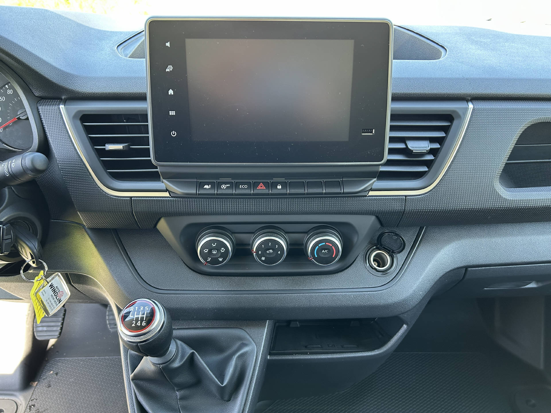 RENAULT Trafic Kaw. L1H1 150 PS-image-13