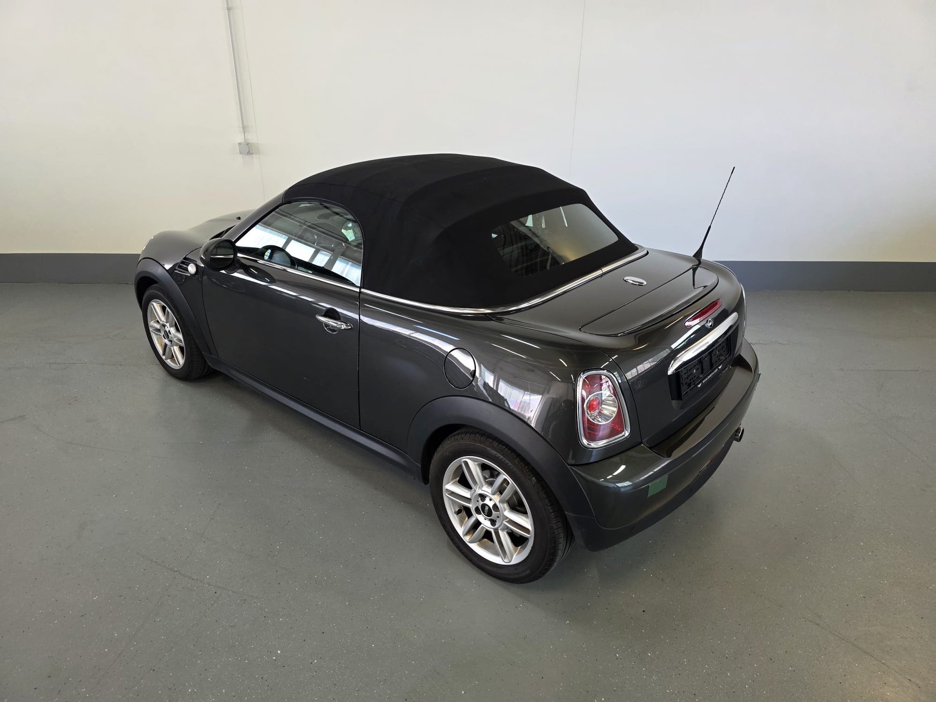 MINI Cooper Roadster-image-19