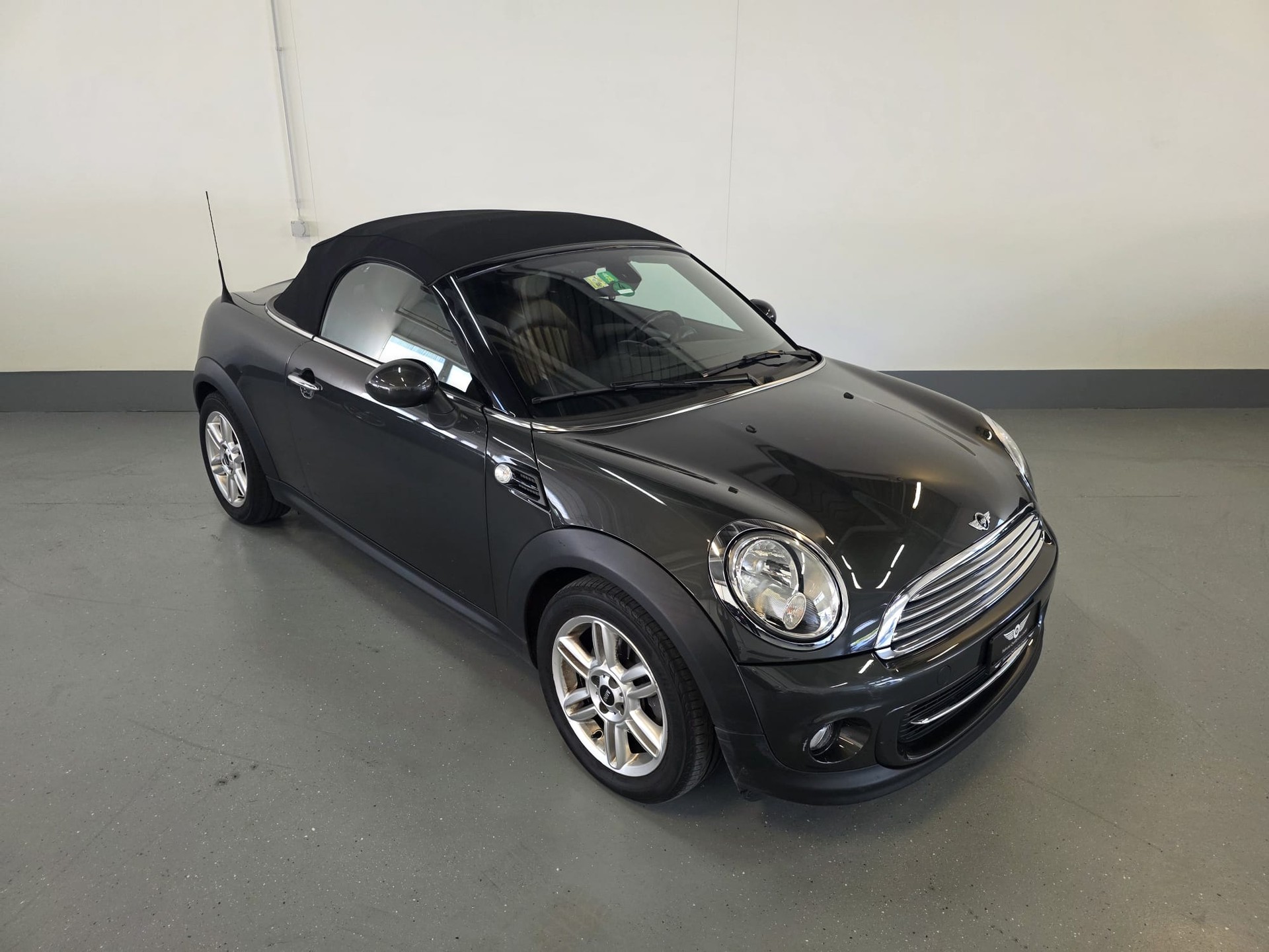 MINI Cooper Roadster-image-14