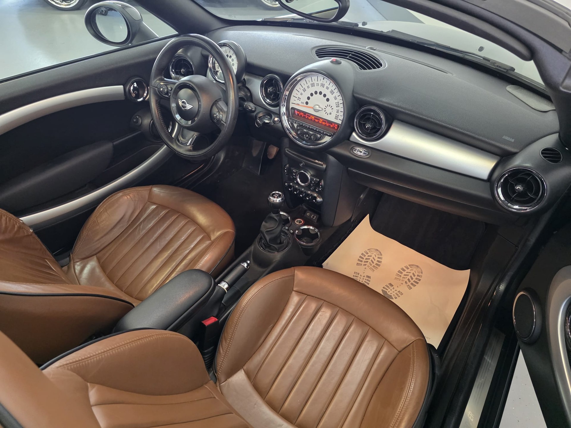 MINI Cooper Roadster-image-24