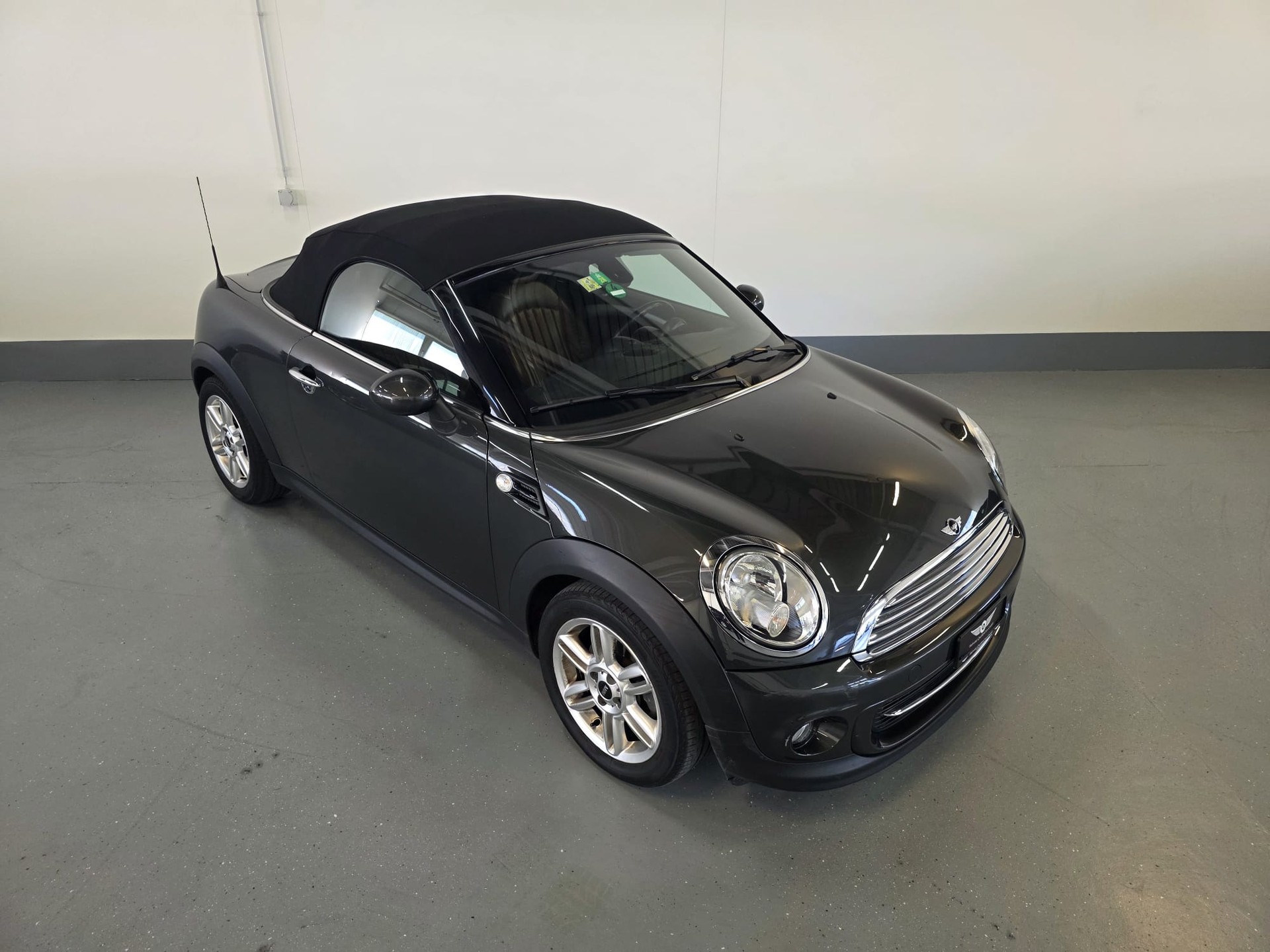MINI Cooper Roadster-image-13