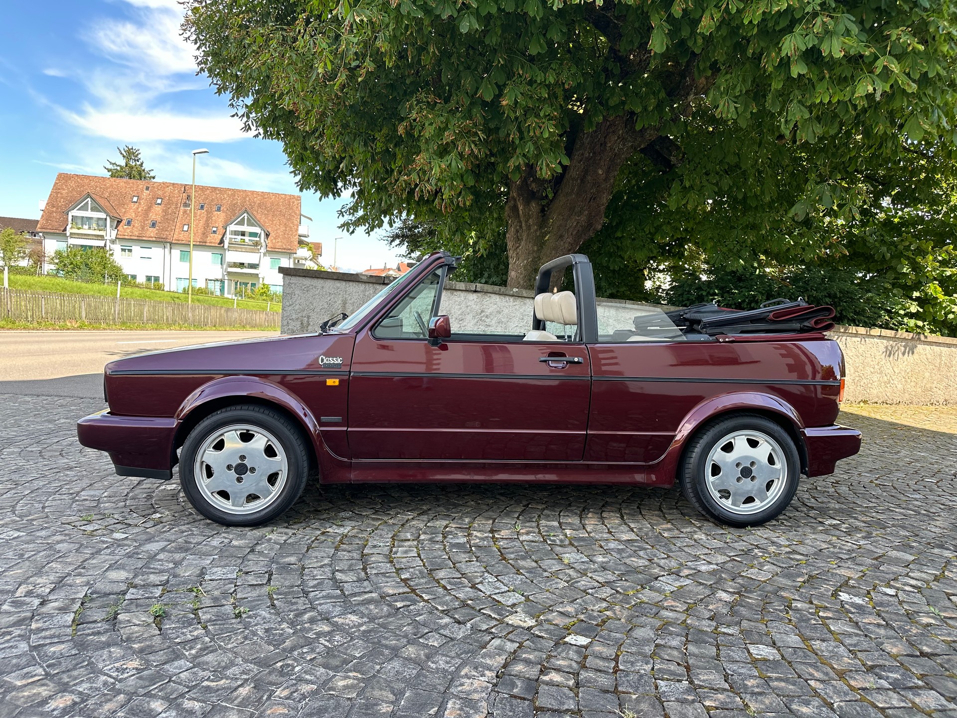 VW Golf Cabriolet 1800 (GL) Karmann Classic Line / Ab MFK /Frisch ab Service / Leder / elektrisches Verdeck / Sitzheizung-image-10