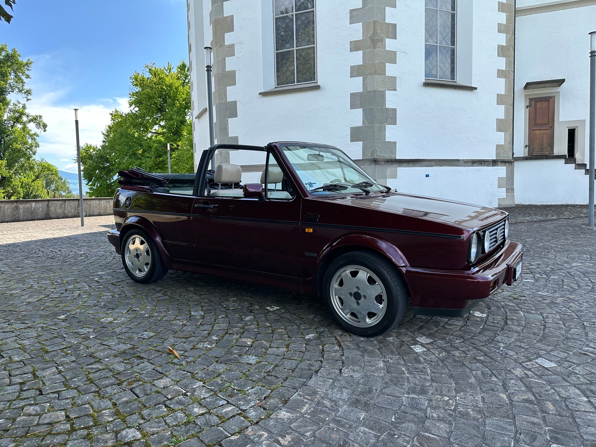 VW Golf Cabriolet 1800 (GL) Karmann Classic Line / Ab MFK /Frisch ab Service / Leder / elektrisches Verdeck / Sitzheizung-image-4
