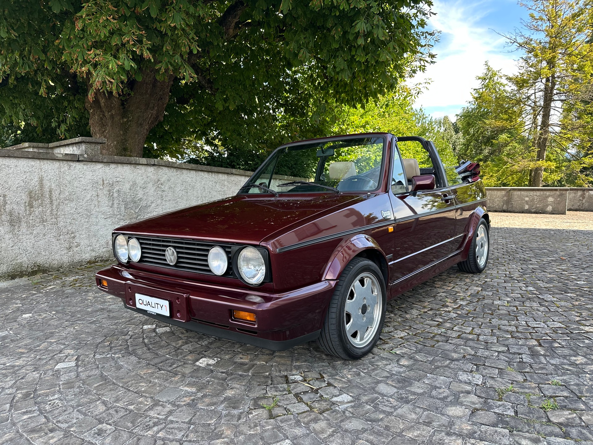VW Golf Cabriolet 1800 (GL) Karmann Classic Line / Ab MFK /Frisch ab Service / Leder / elektrisches Verdeck / Sitzheizung