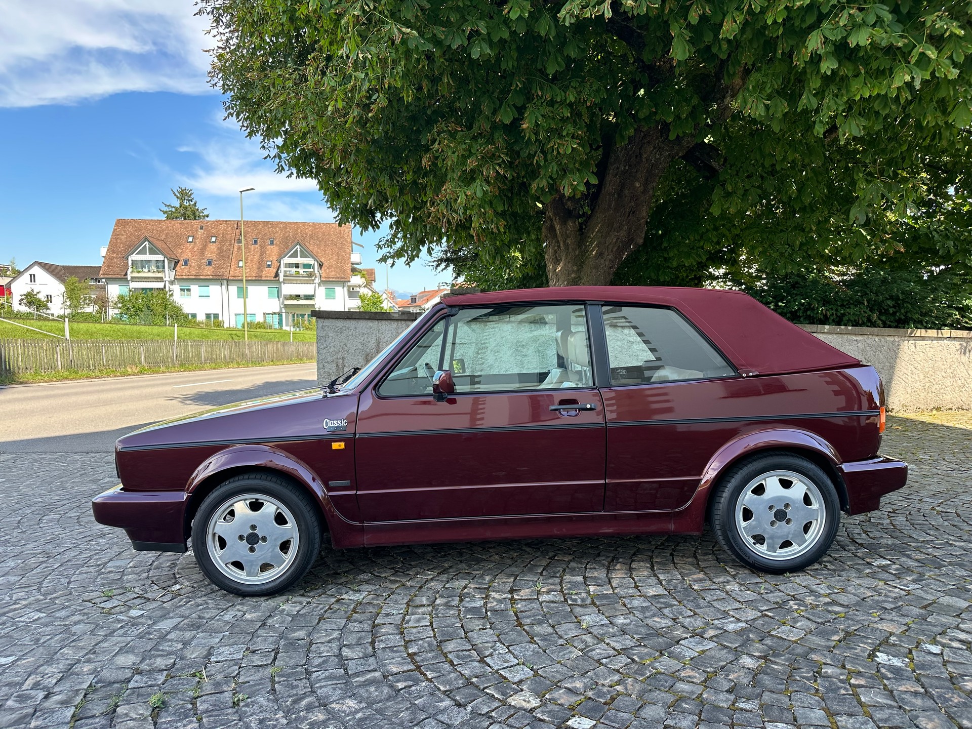 VW Golf Cabriolet 1800 (GL) Karmann Classic Line / Ab MFK /Frisch ab Service / Leder / elektrisches Verdeck / Sitzheizung-image-11